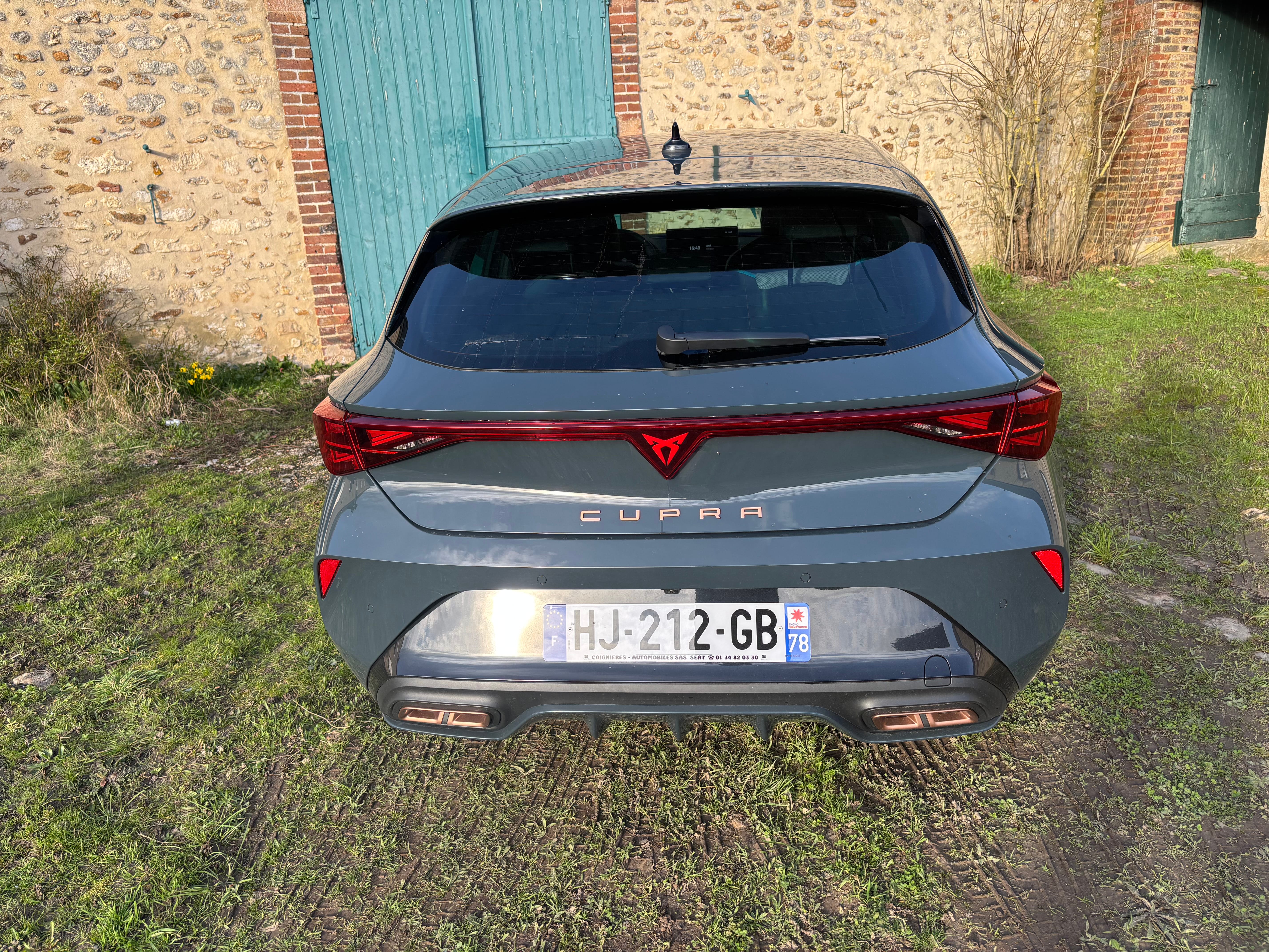 Cupra Leon 1.4 e-Hybride V DSG6 avec Climatisation