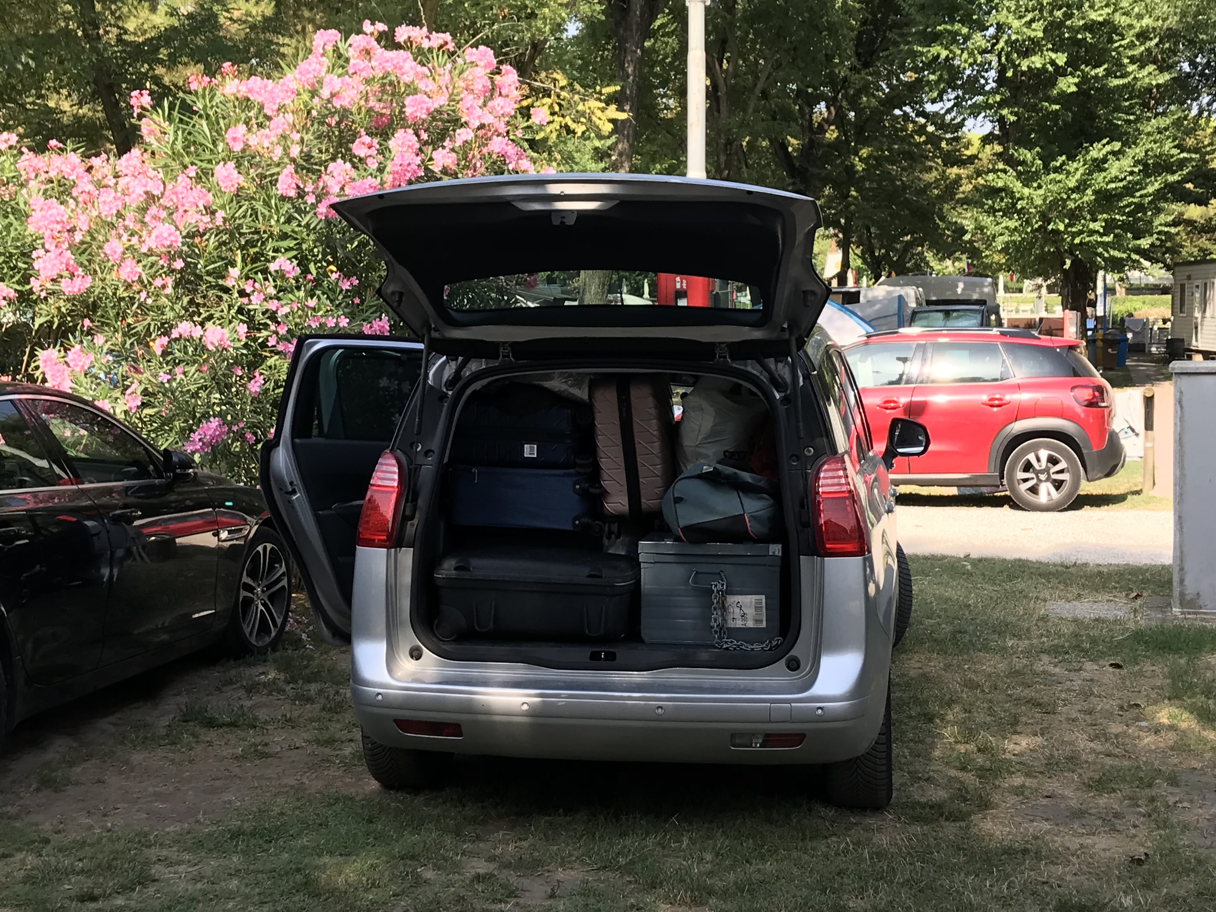 Peugeot 5008 avec GPS