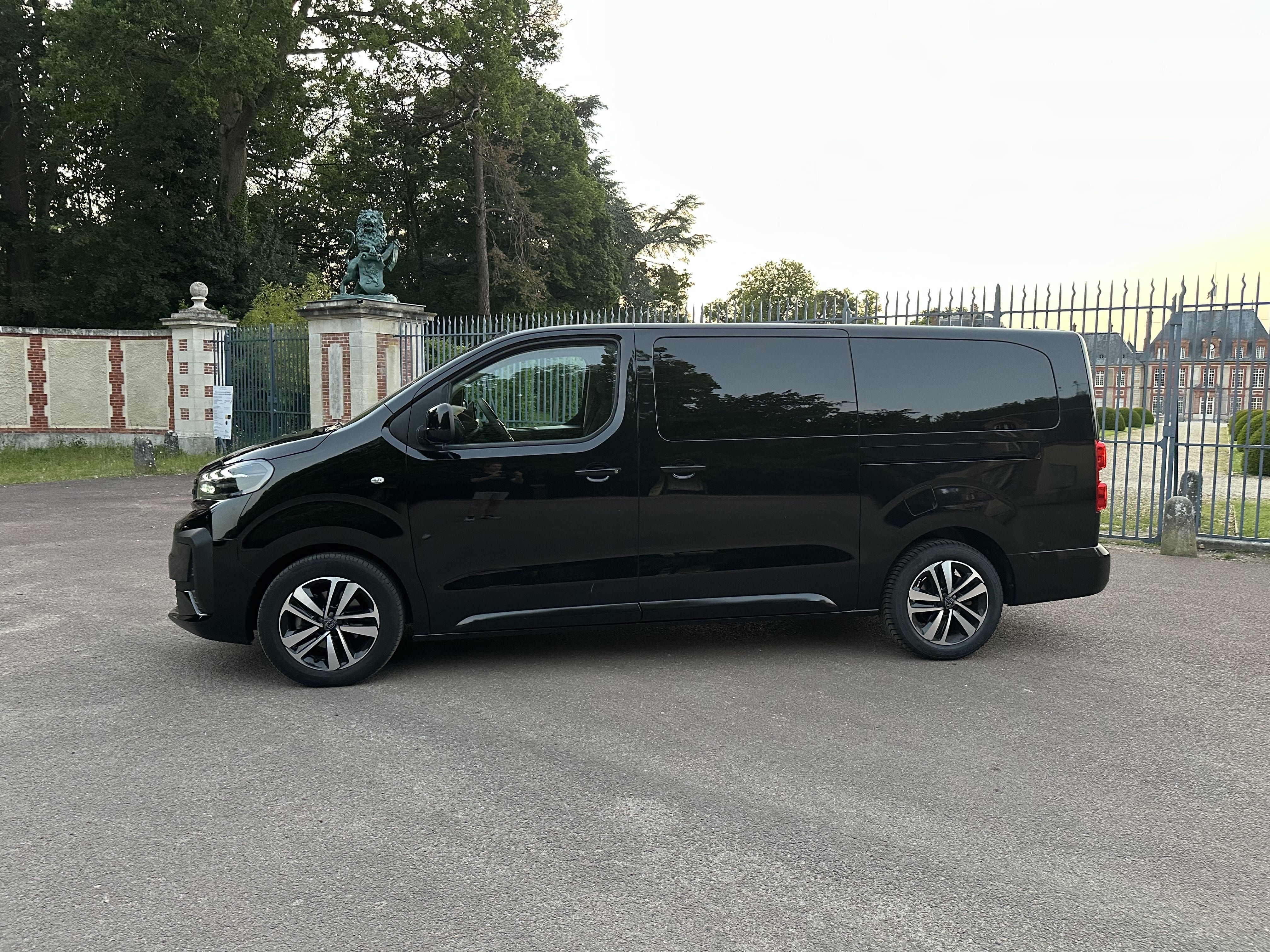Peugeot Traveller avec Climatisation