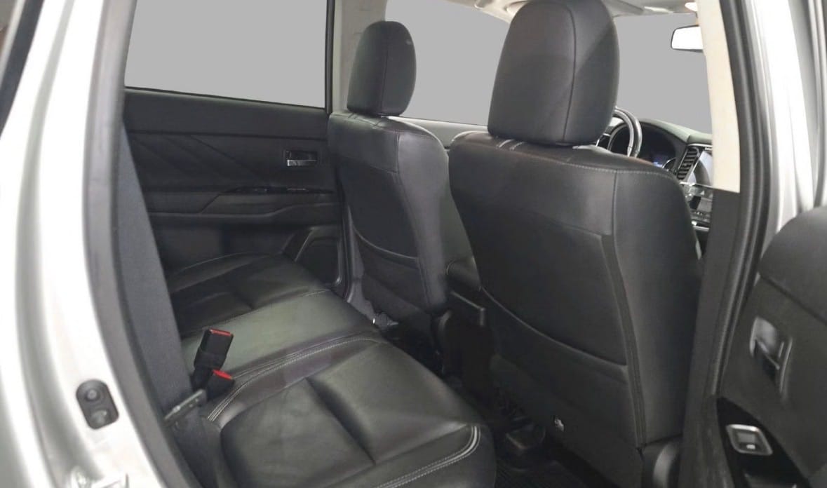 Mitsubishi Outlander Hybrid med Firehjulstrekk