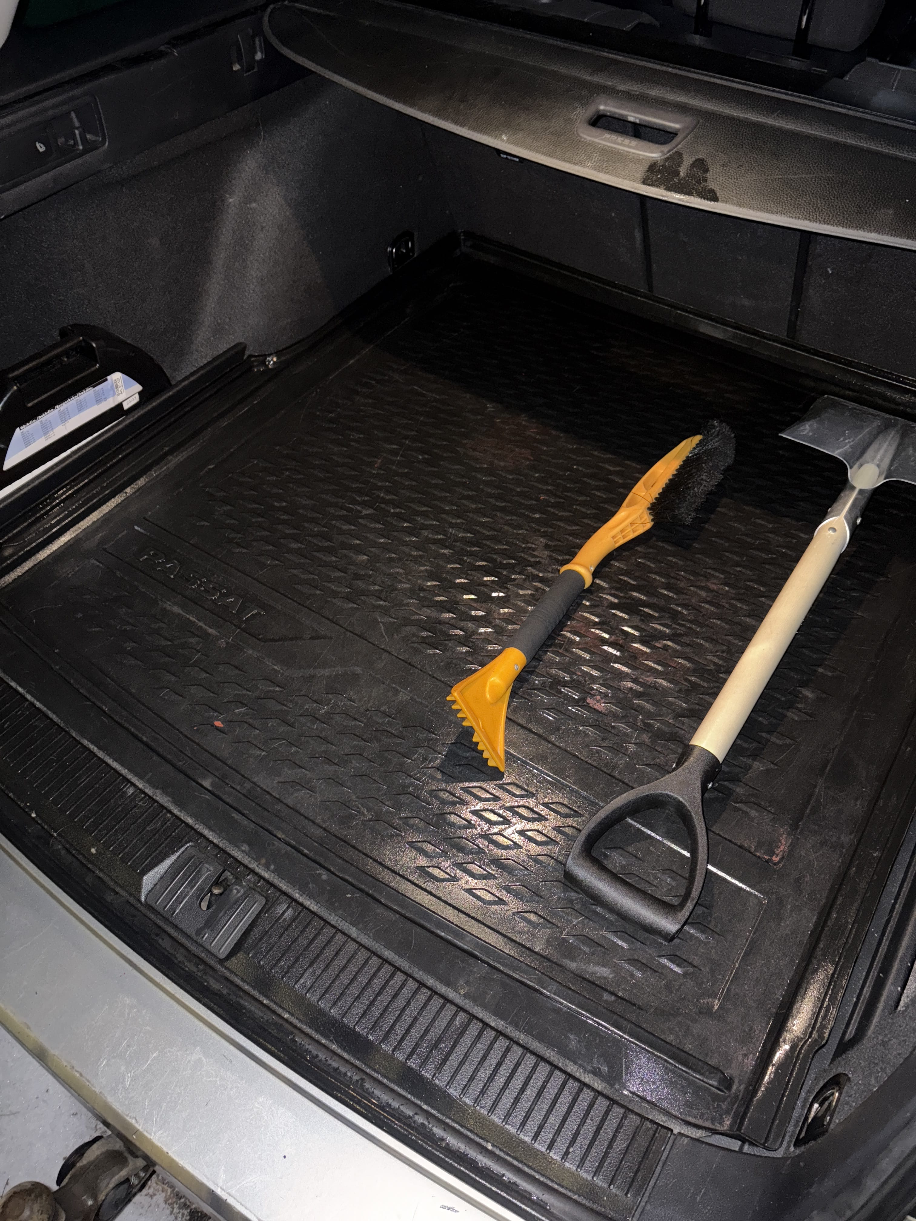 Volkswagen Passat Automat with Bluetooth audio