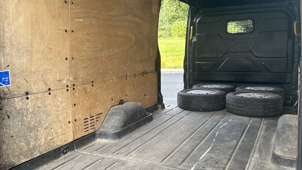 Ford Transit AWD med Tilhengerfeste