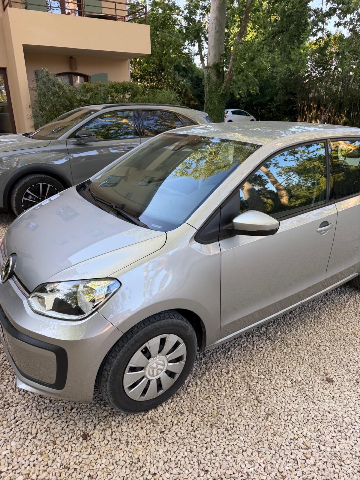 Volkswagen Up!, 2020, Essence 98