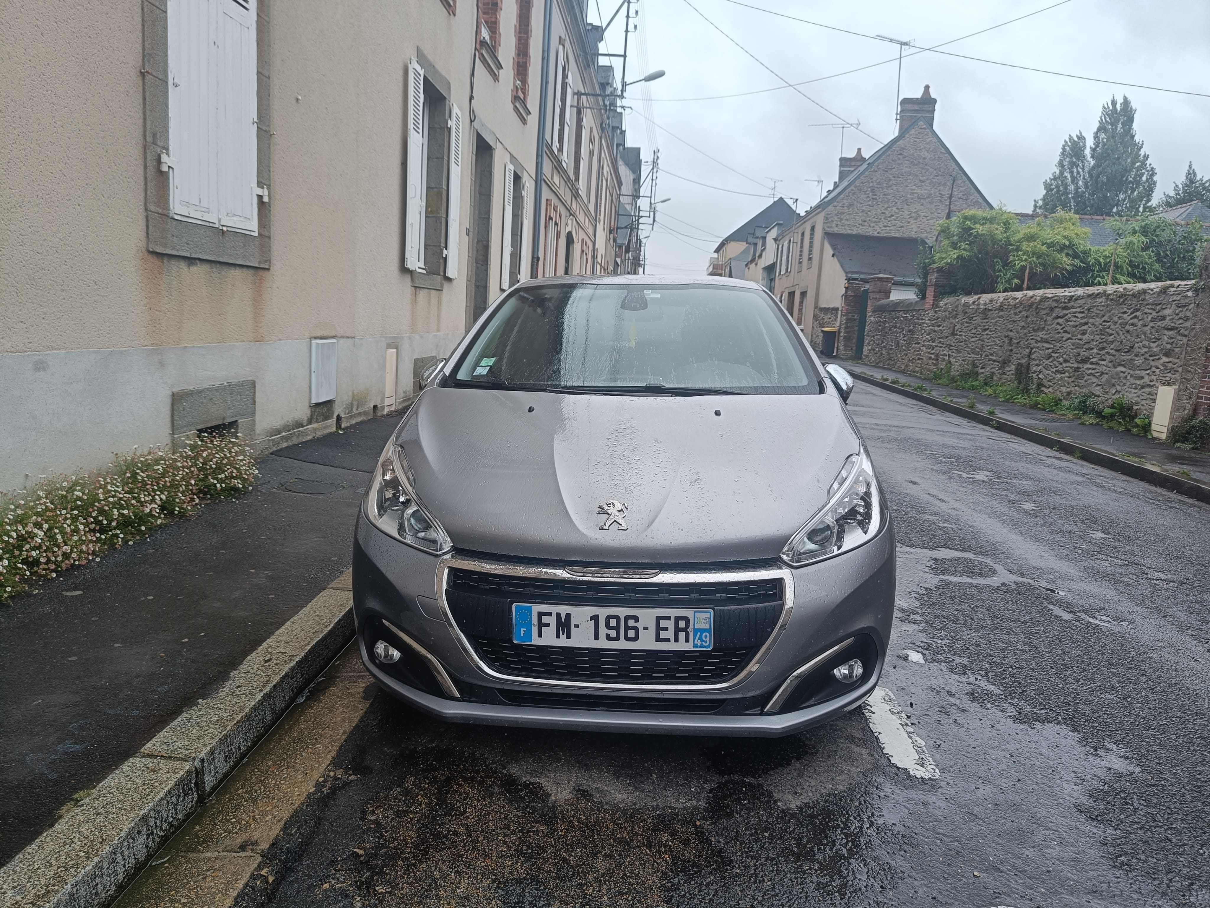 Peugeot 208 avec Android Auto