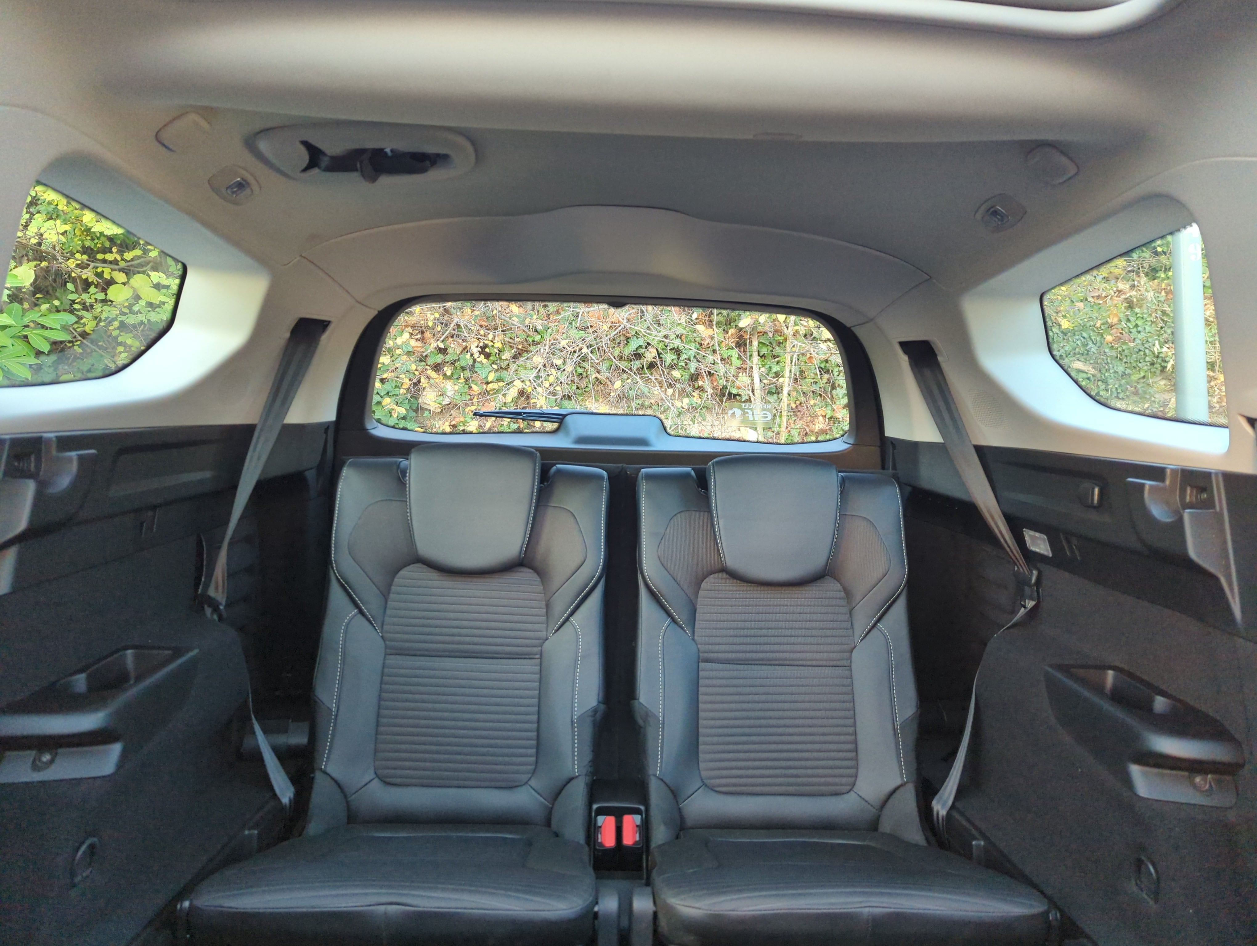 Renault Grand Scenic IV INTENS, 7 places 1.6l DCI 160 CH Boîte Auto EDC avec Port USB