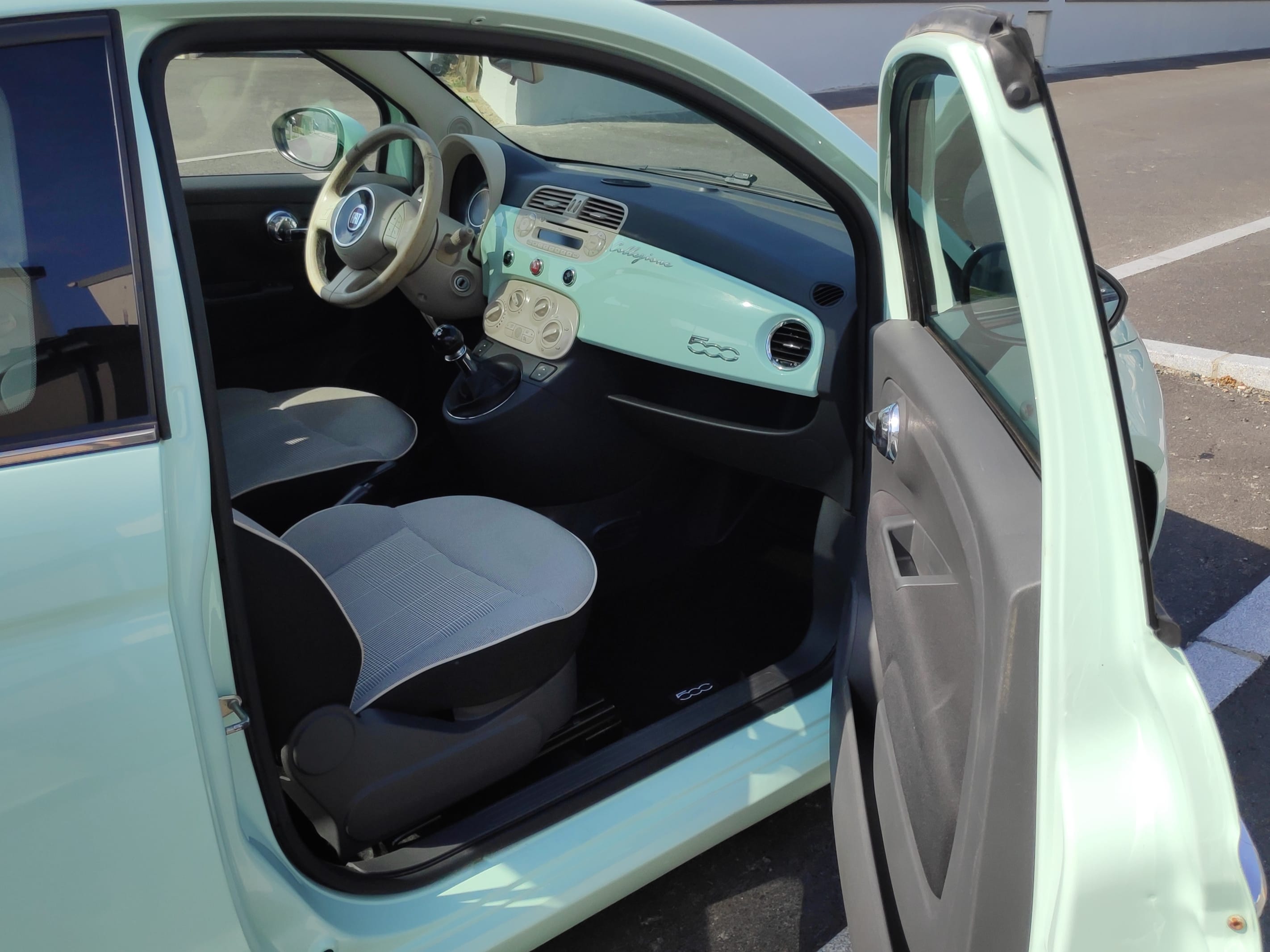 Fiat 500 vert menthe avec Entrée audio / iPod