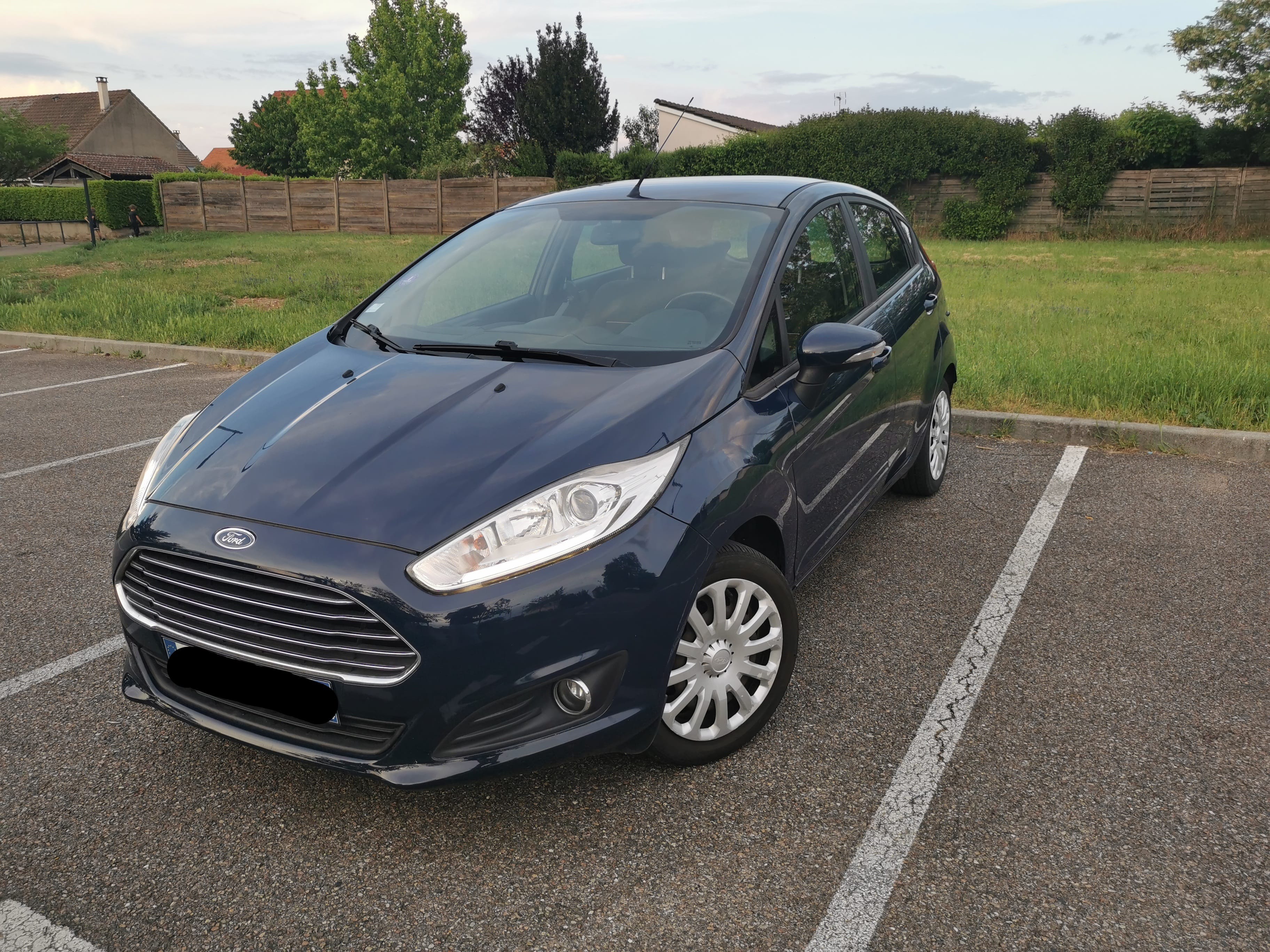 Ford Fiesta avec Climatisation