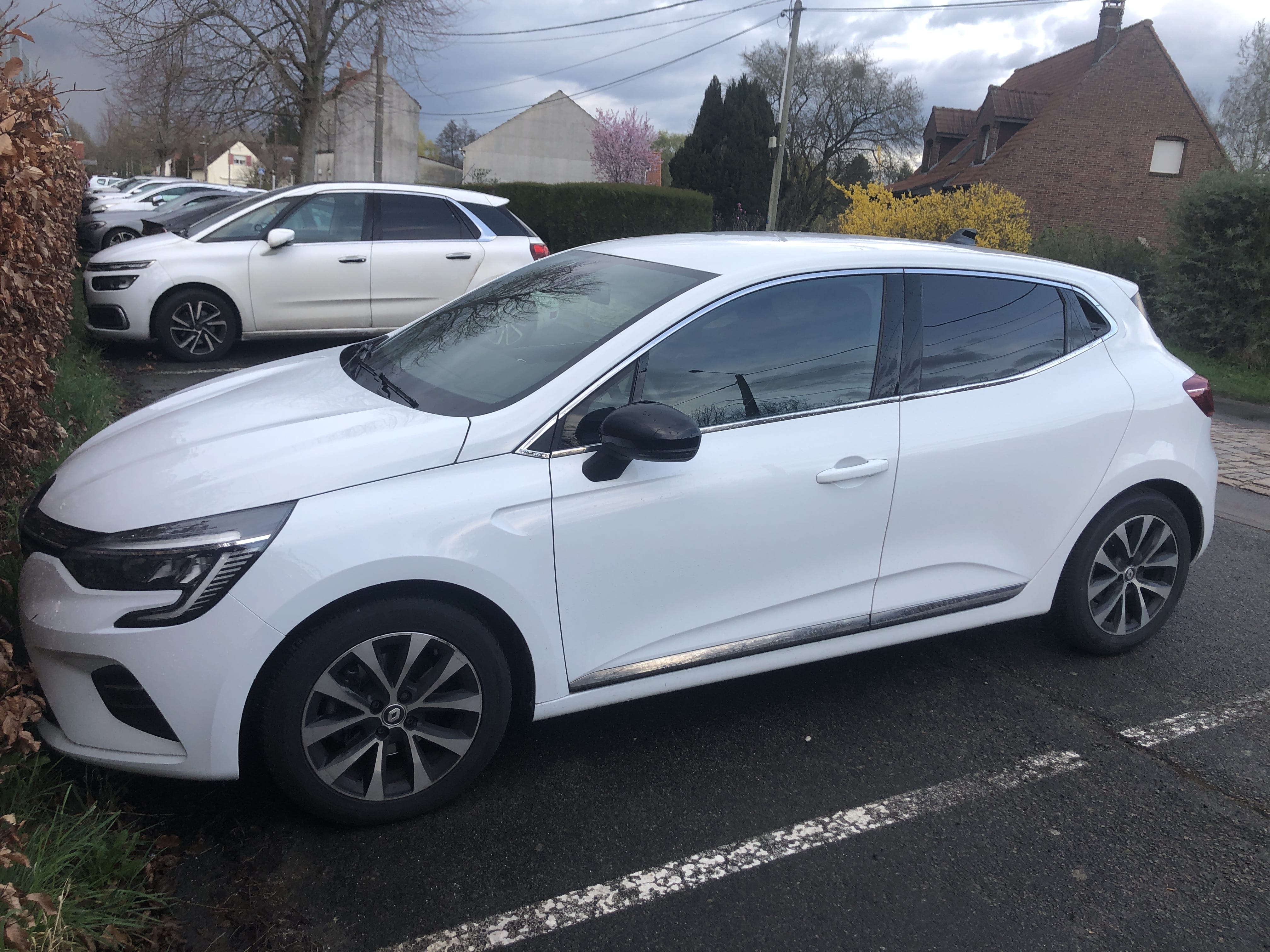 Renault Clio, 2023, Essence 95