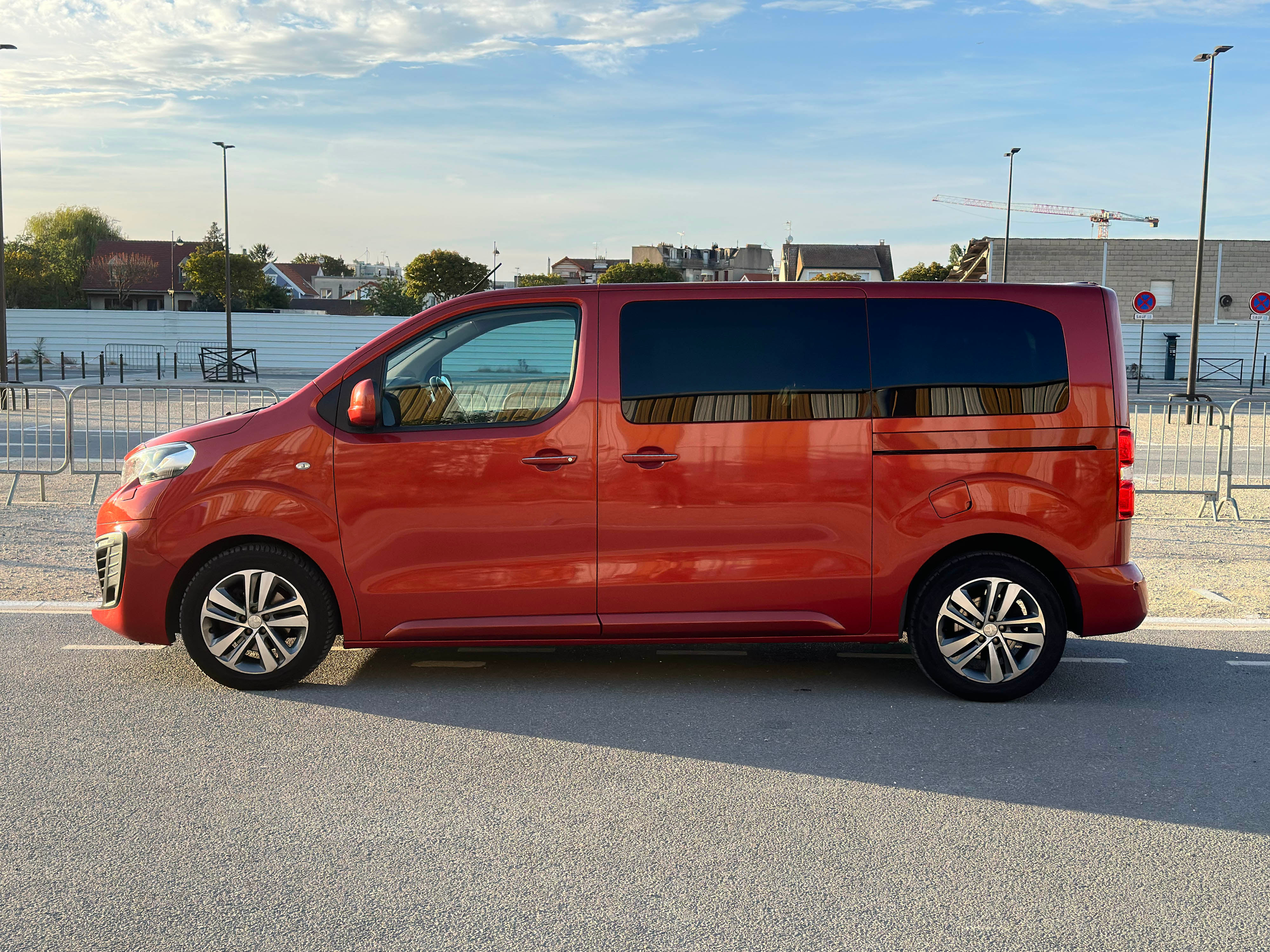 Peugeot Traveller 2.0 BlueHDi 180ch avec Climatisation