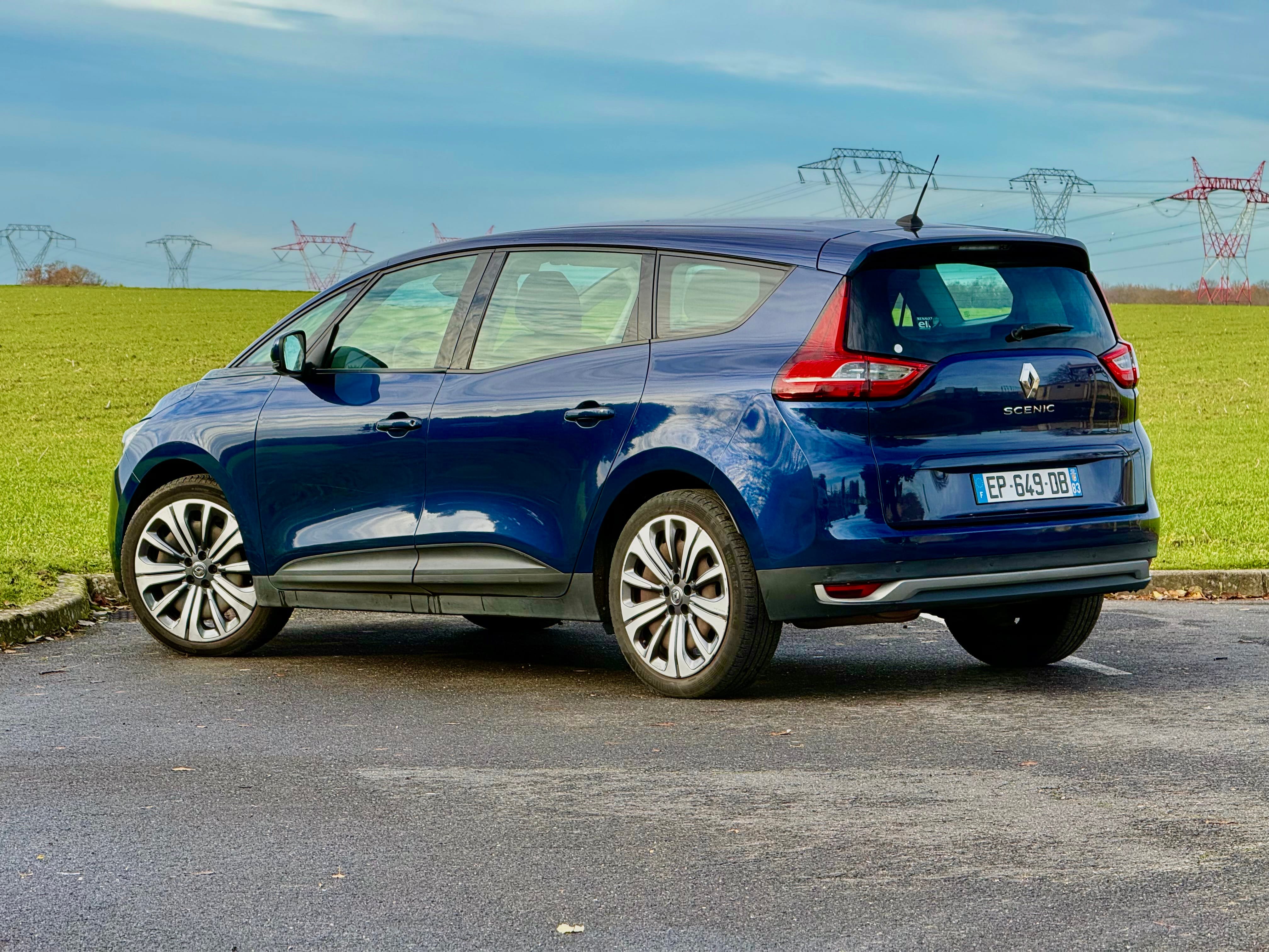 Renault Grand Scenic 7 places avec GPS