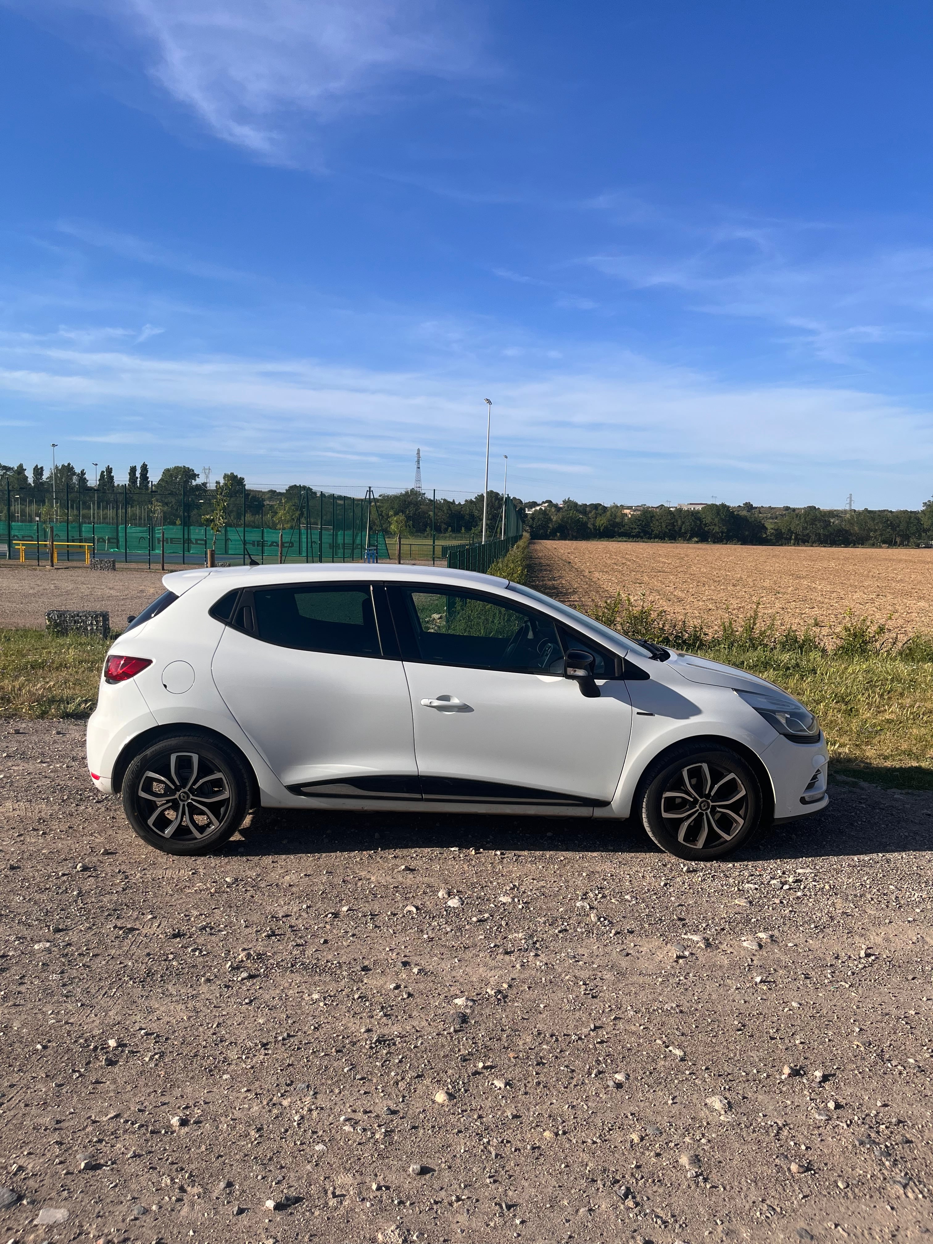 Renault Clio avec Climatisation