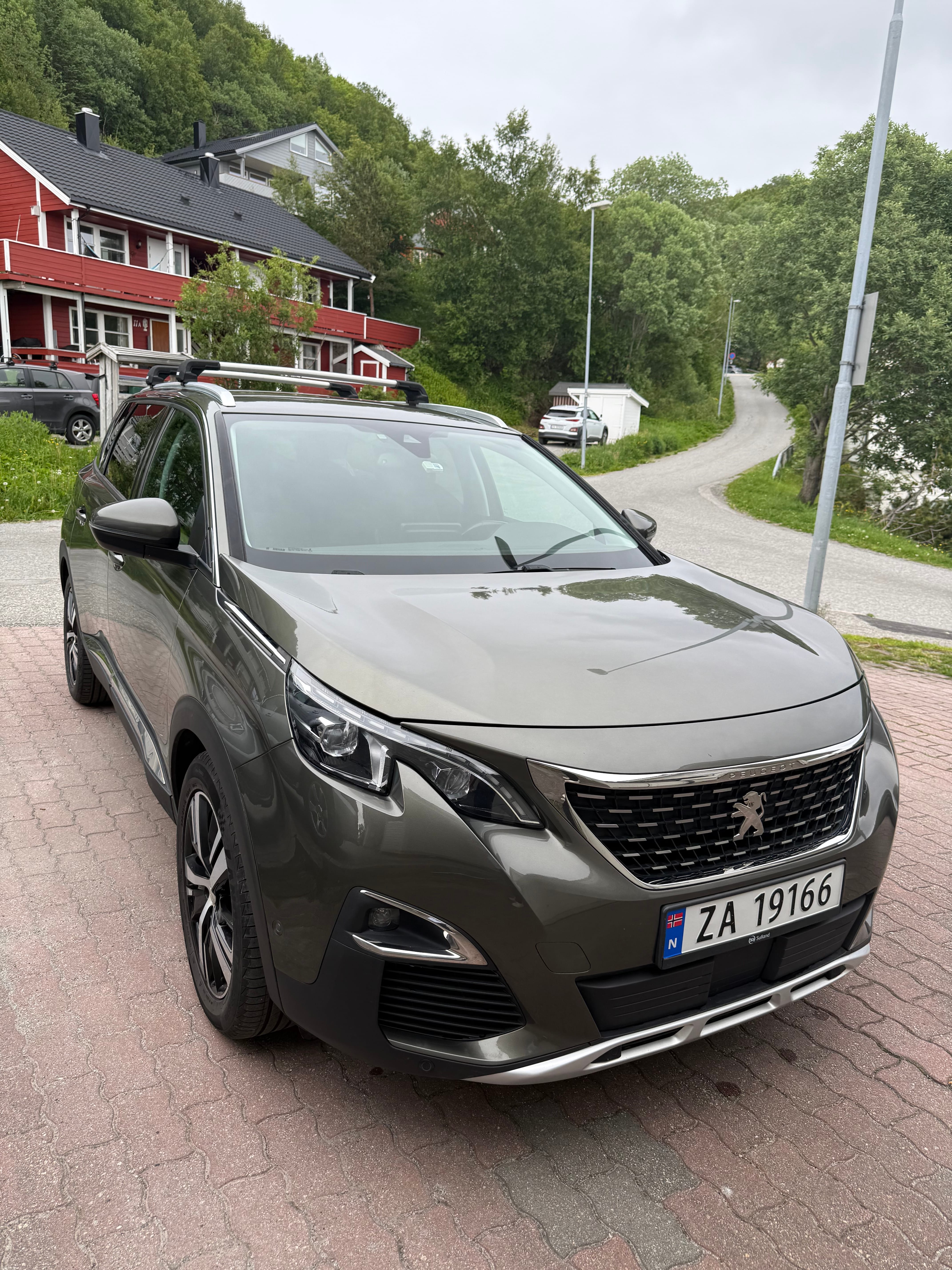 Peugeot 5008, 2018, Blyfri 95, automatisk, 7 seter