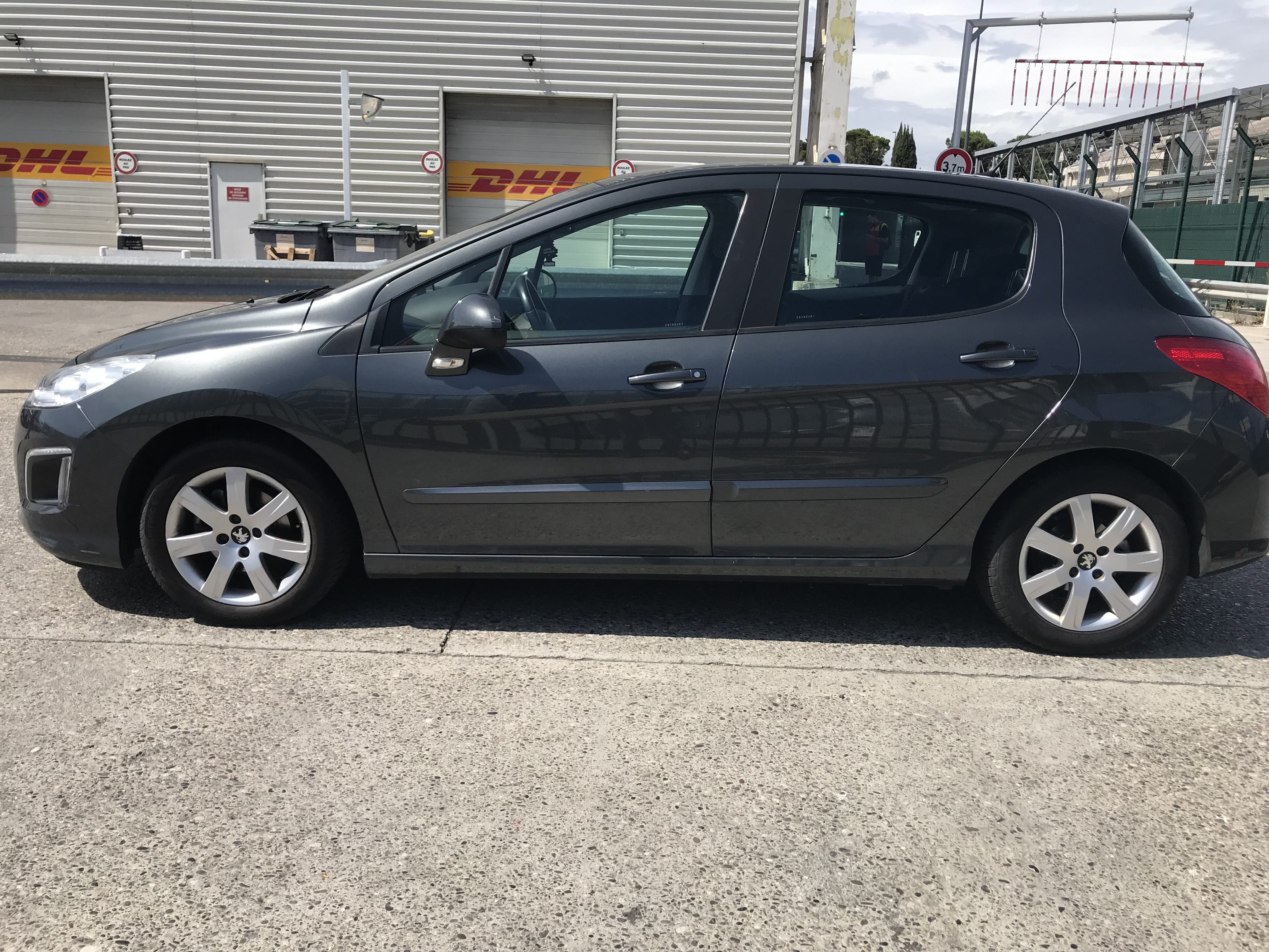 Peugeot 308 1.6 ehdi eco avec Climatisation