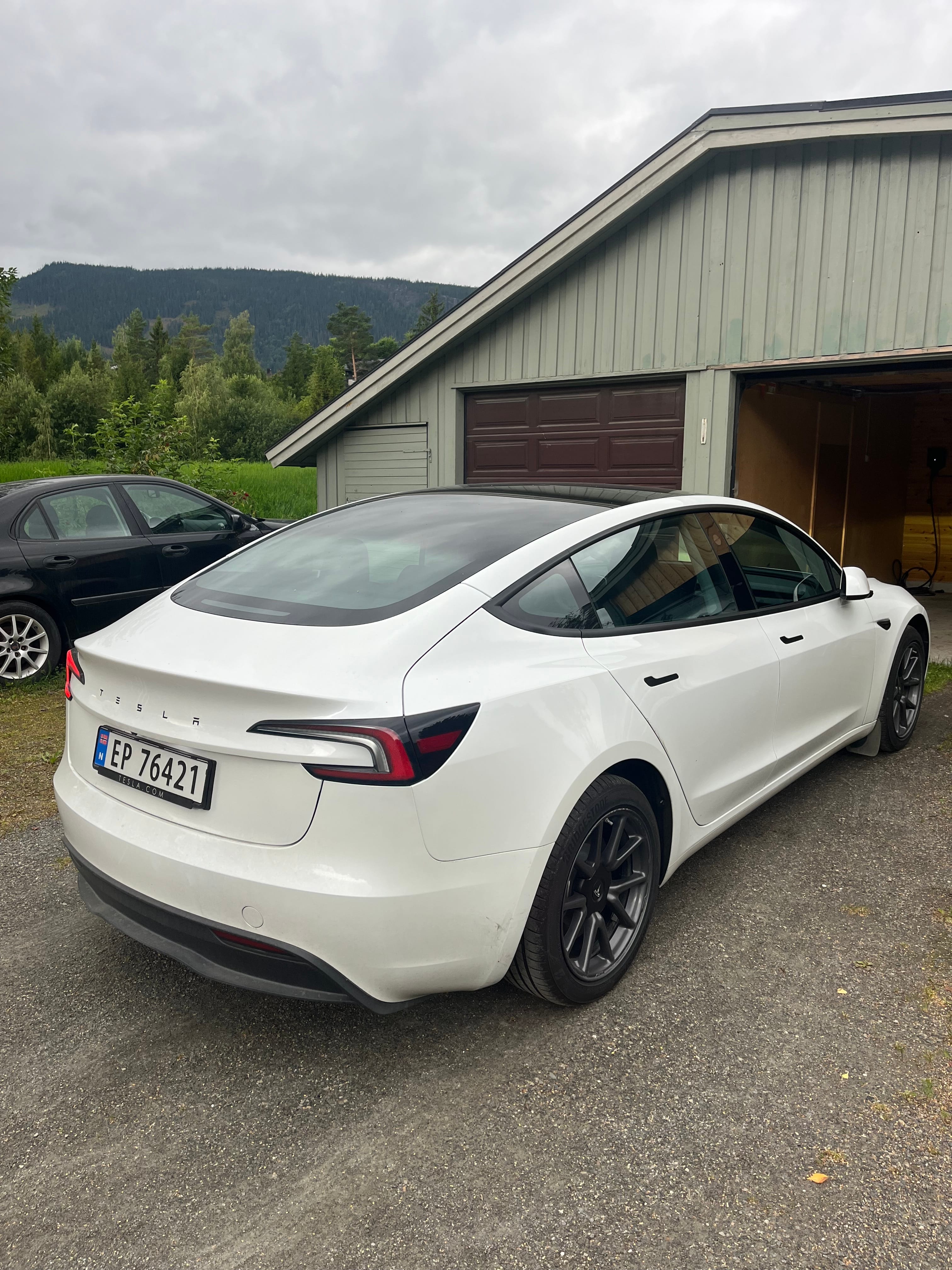 Tesla Model 3 med Ryggekamera