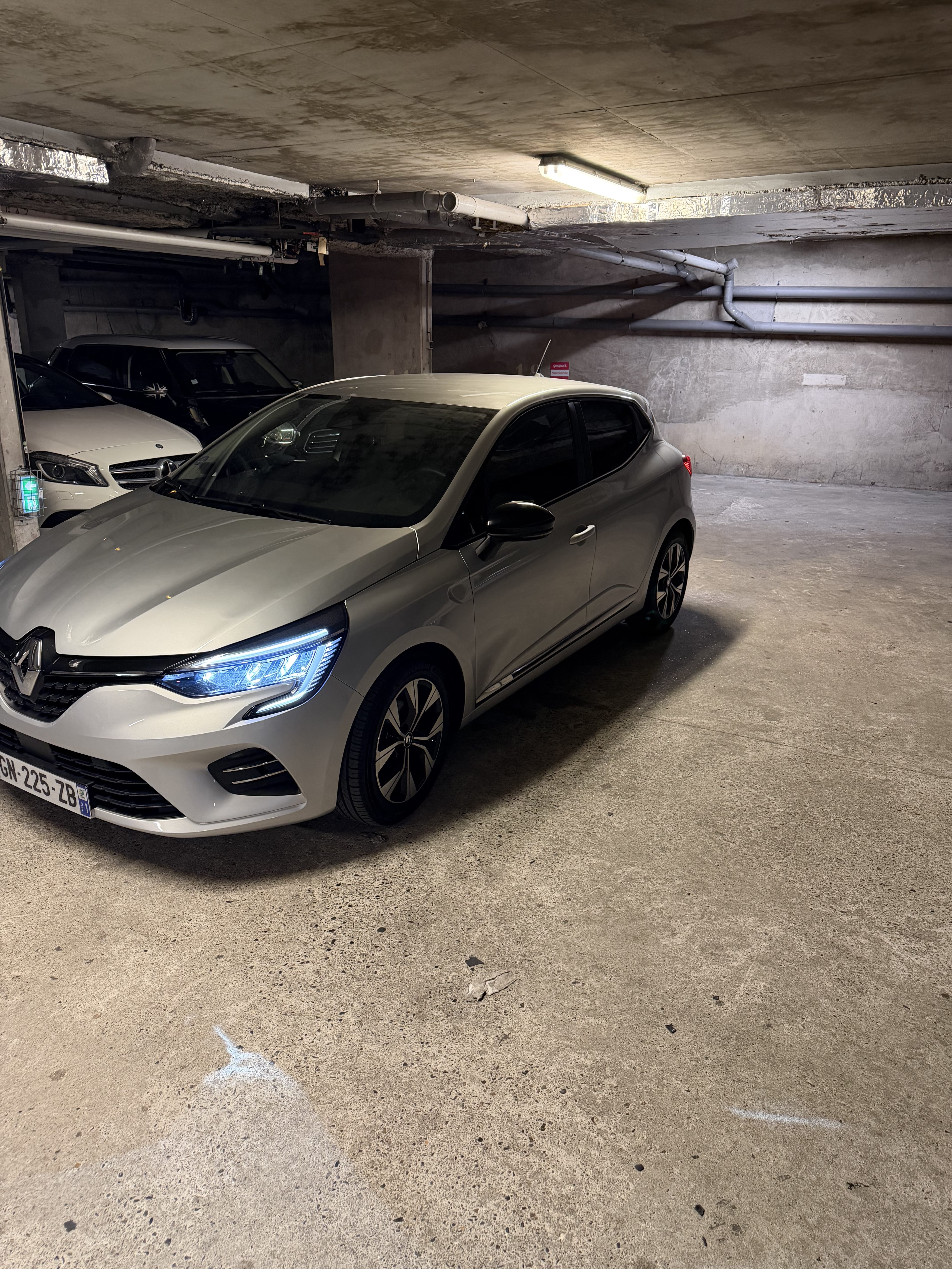 Renault Clio, 2023, Essence 95