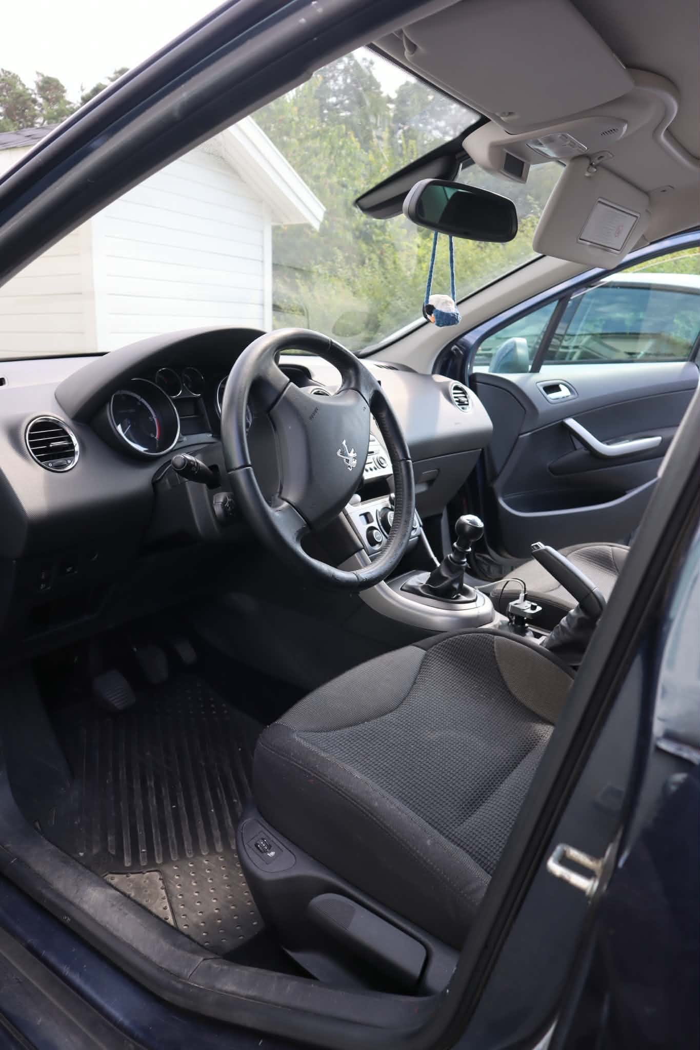 Peugeot 308 med Bilradio
