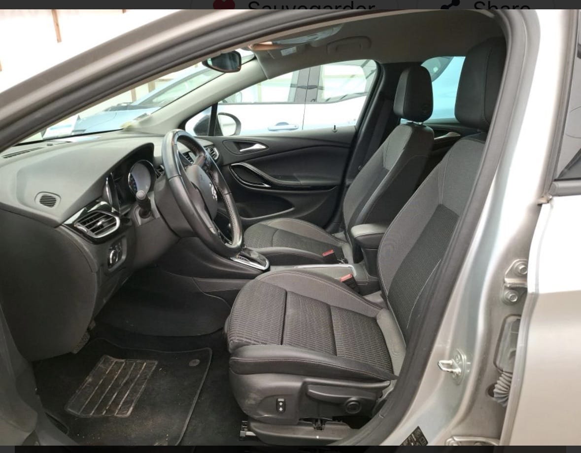 Opel Astra avec Régulateur de vitesse