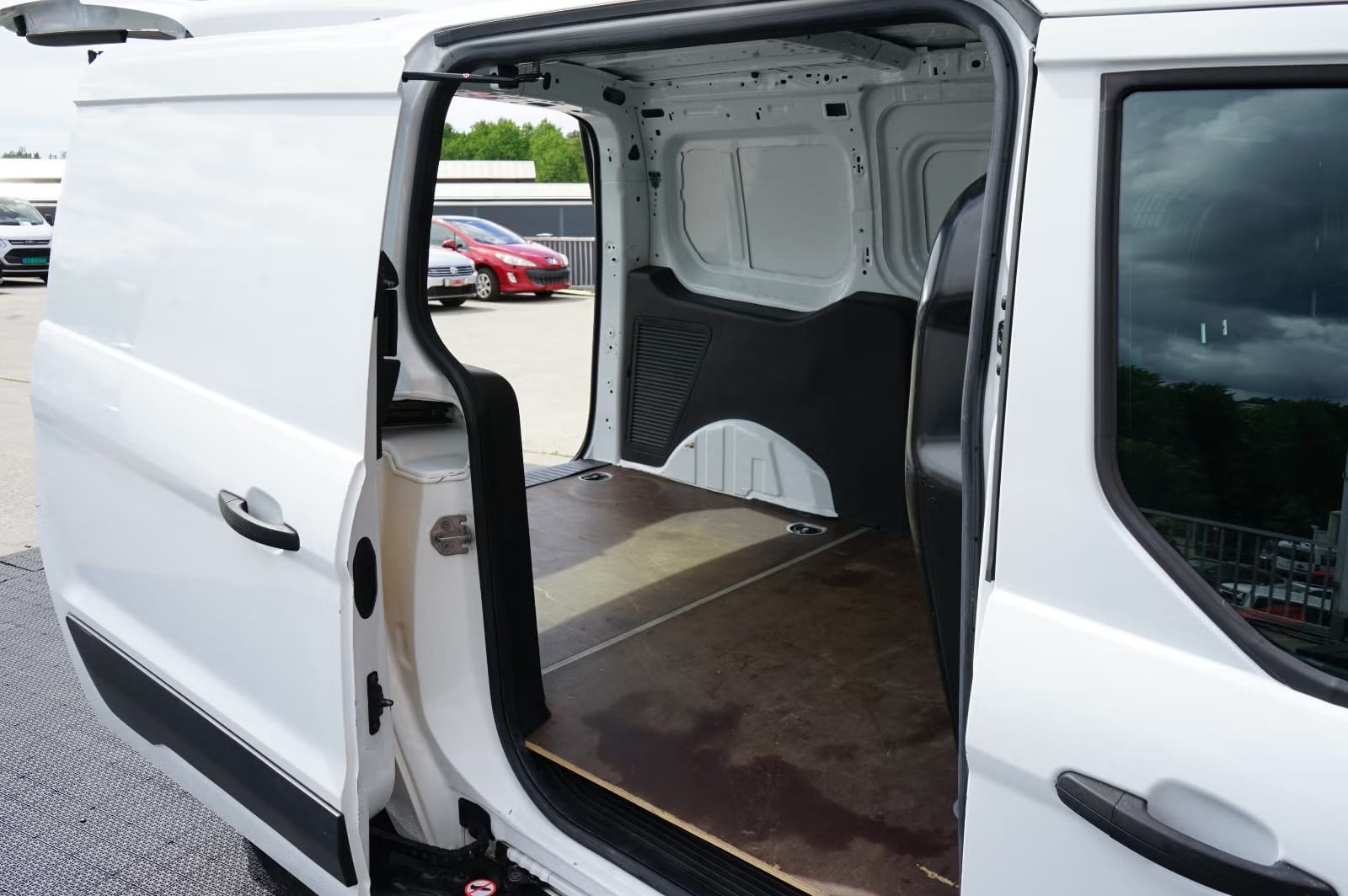 Ford Transit Connect Lang utgave con Radio 