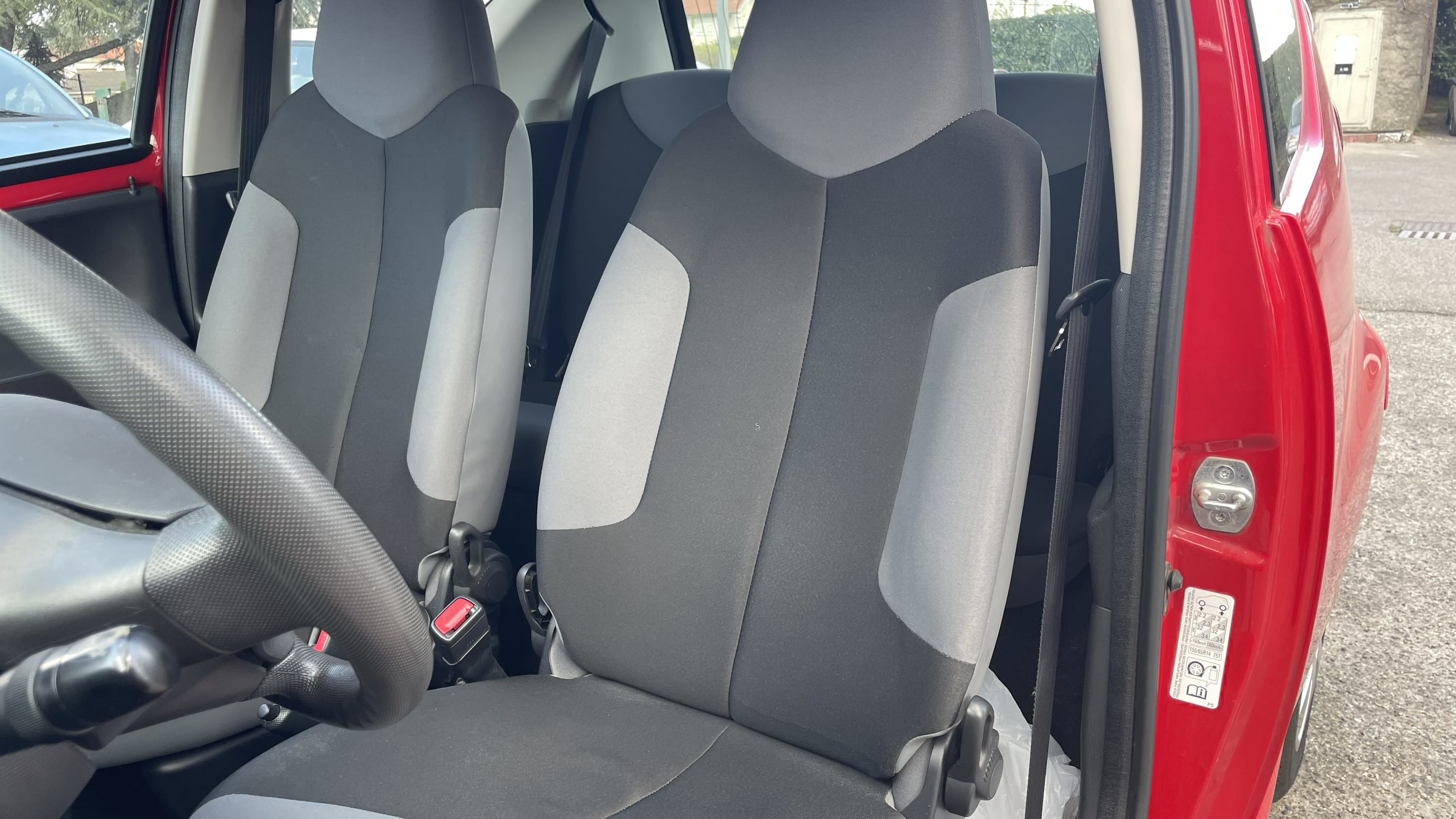 Peugeot 107 avec Audio Bluetooth