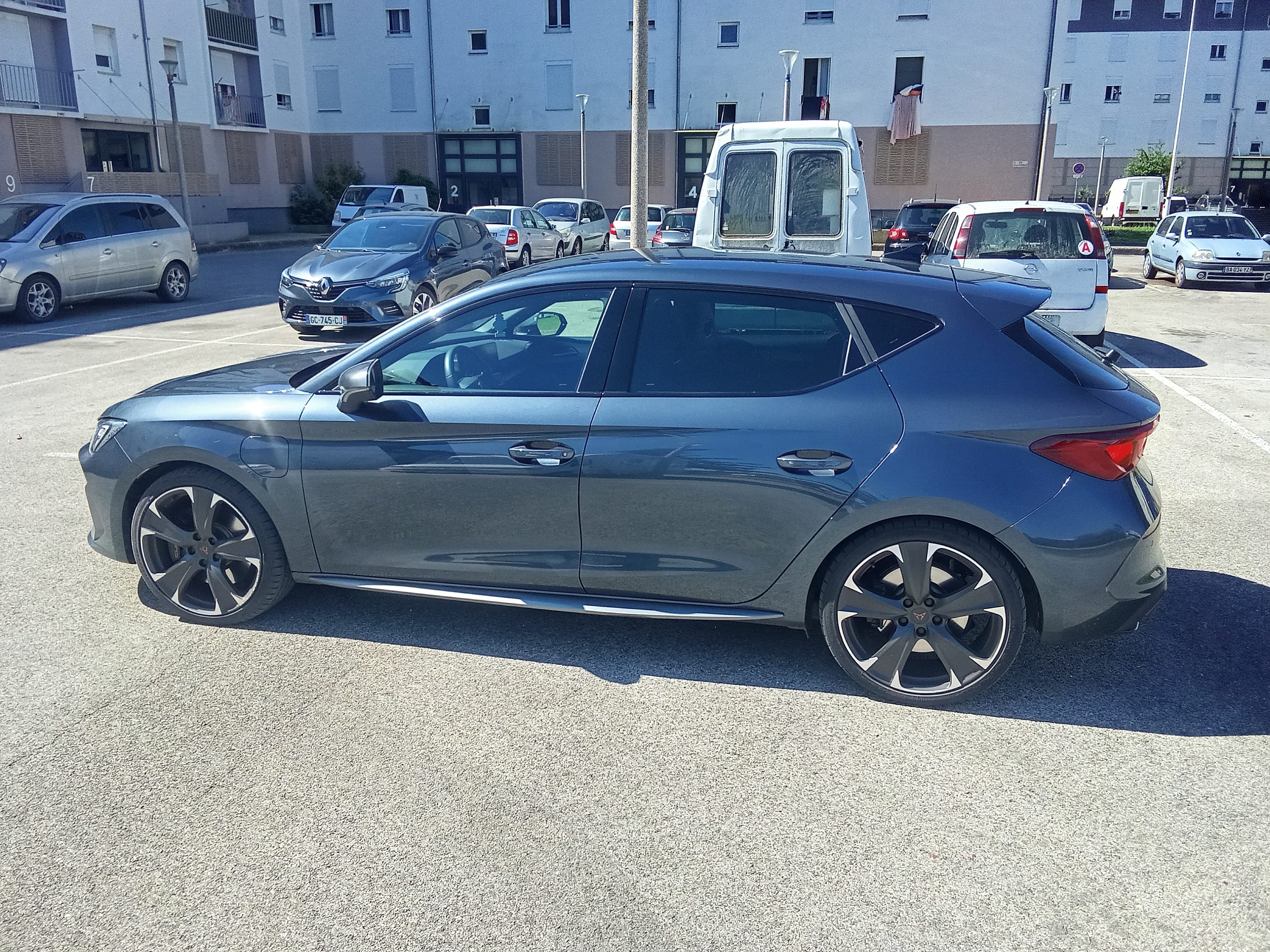 Cupra Leon 1.4 e-Hybride VZ DSG6 avec Climatisation