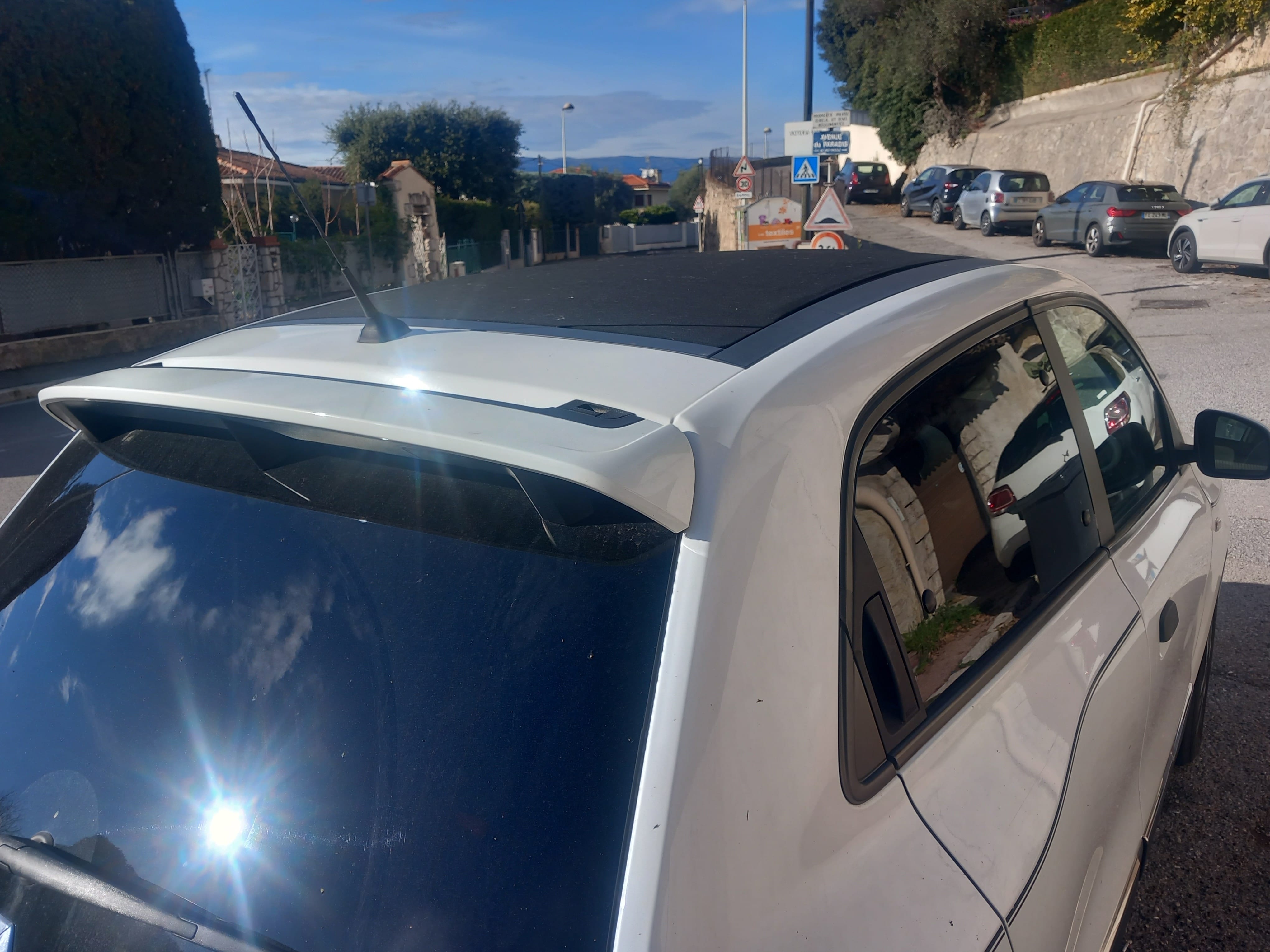 Renault Twingo III med Bluetooth audio