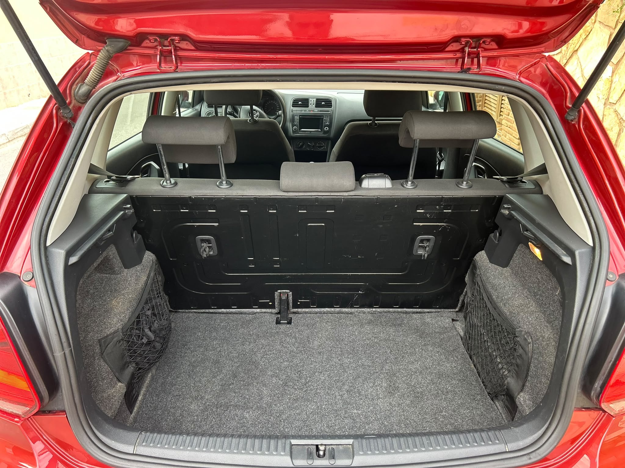 Volkswagen Polo mit Autoradio