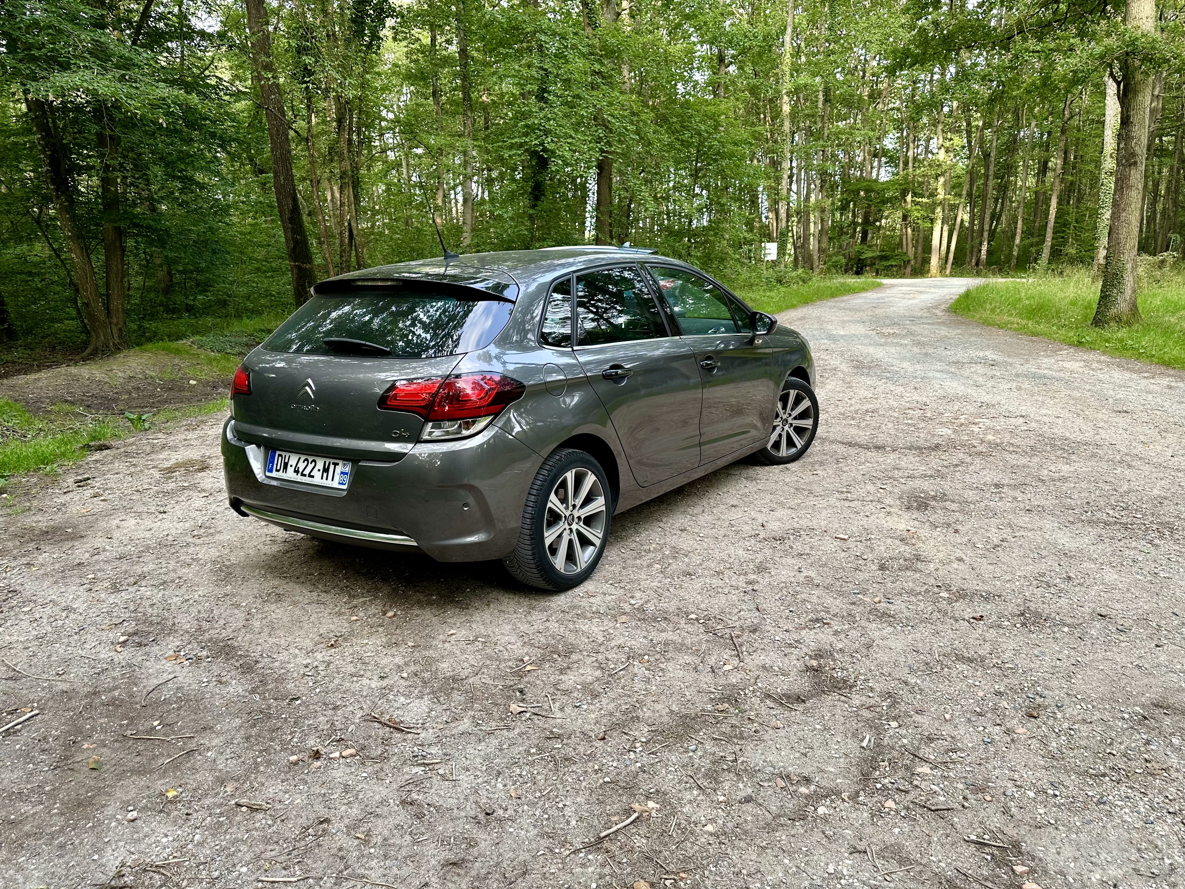 Citroen C4 2 Boite automatique  finition SHINE avec GPS