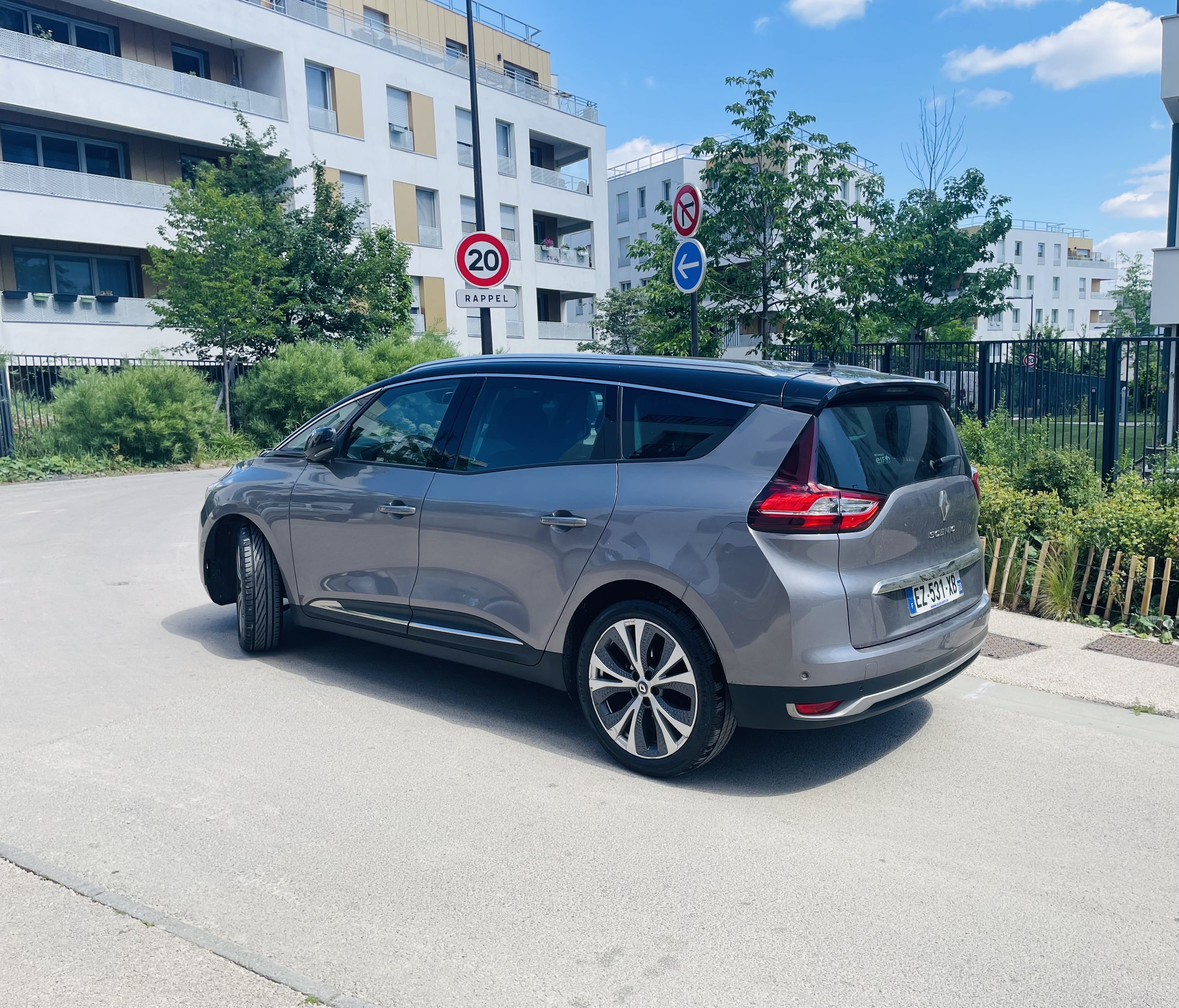 Renault Grand Scenic avec Climatisation