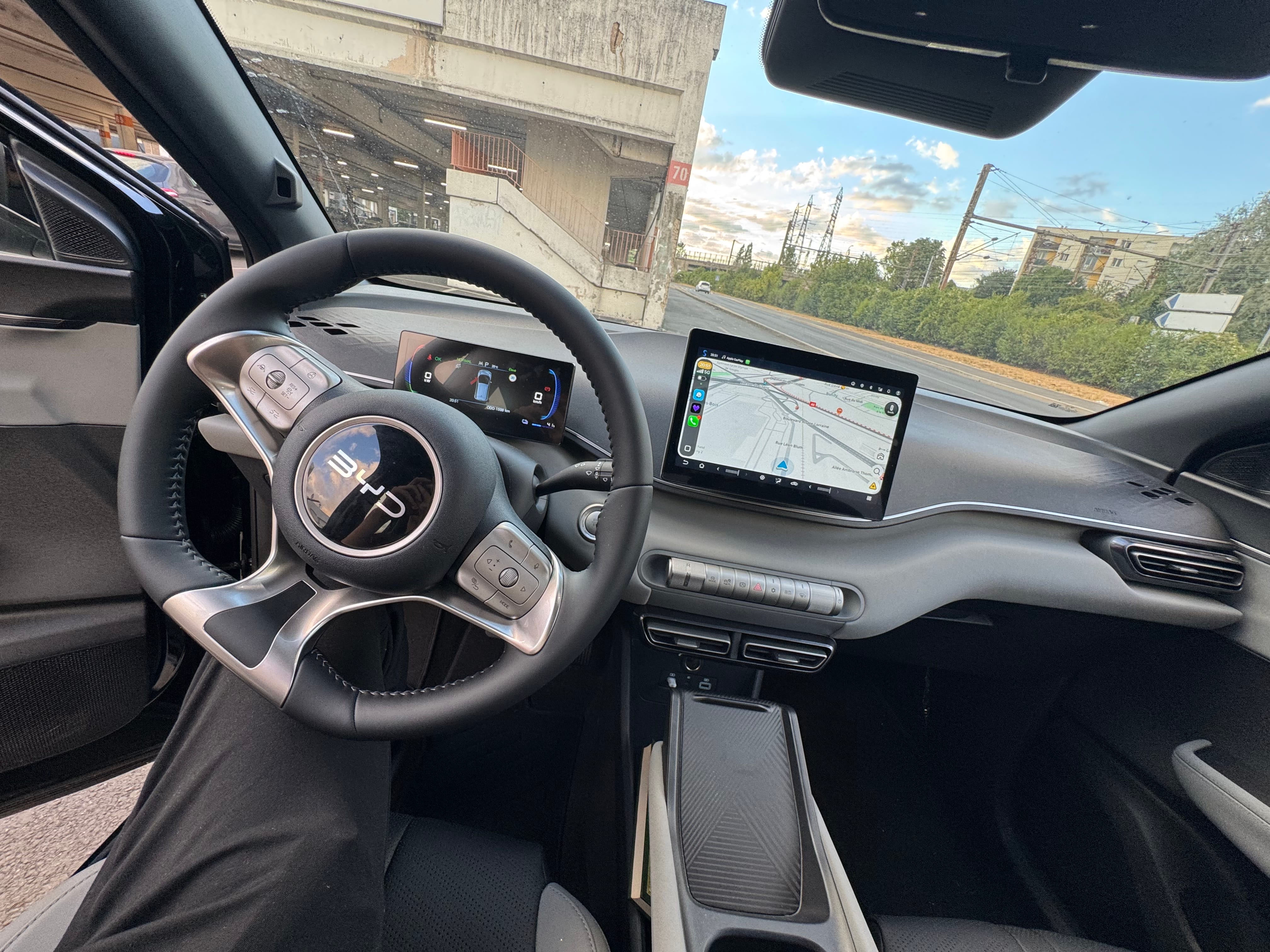 BYD Dolphin avec GPS