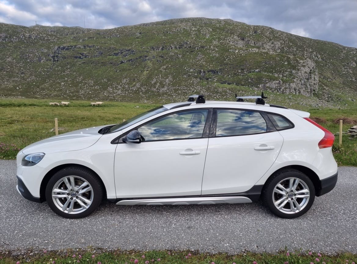 Volvo V40 Cross Country with Air conditioning