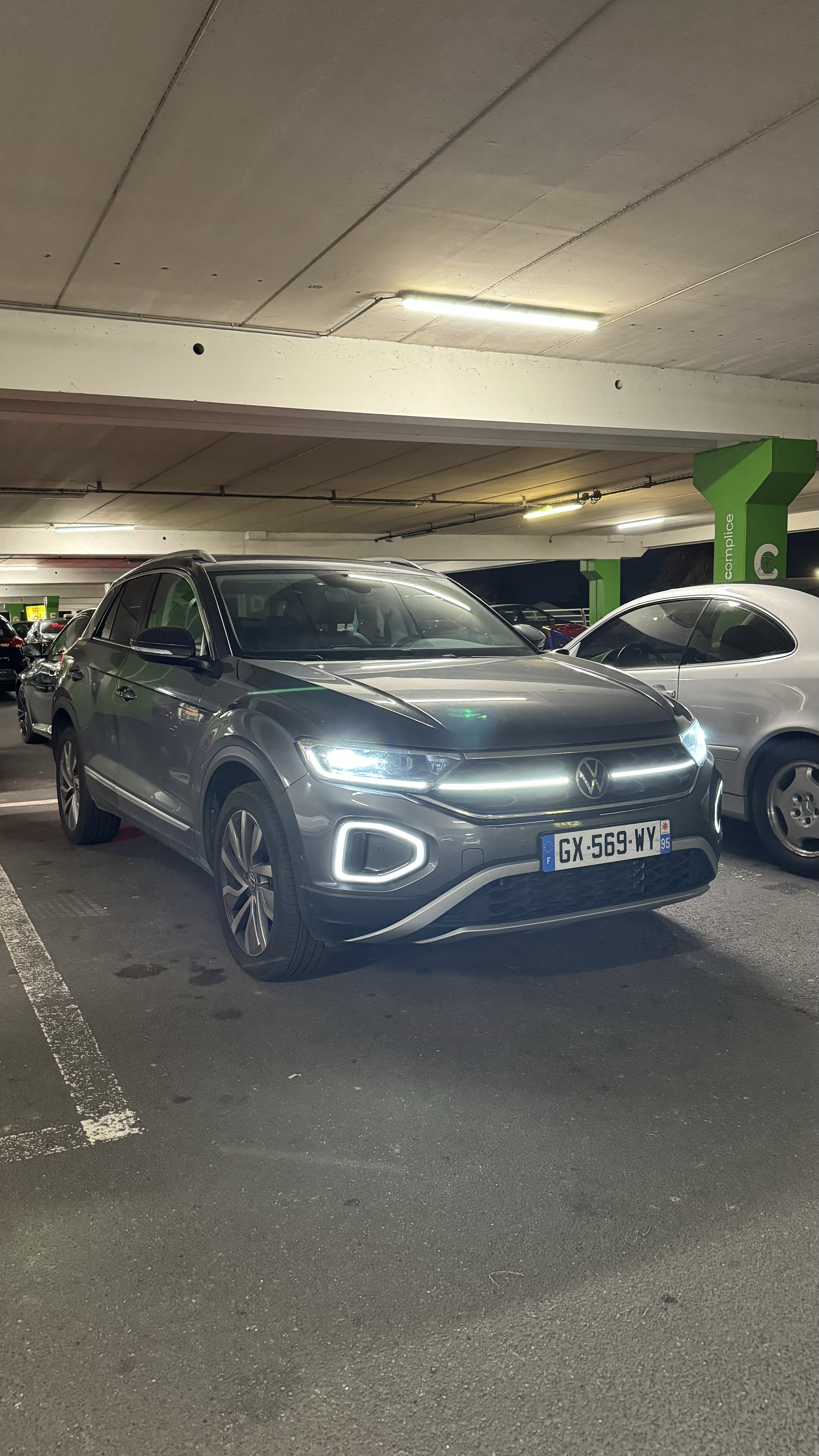 Volkswagen T-Roc, 2024, Essence 95, automatique