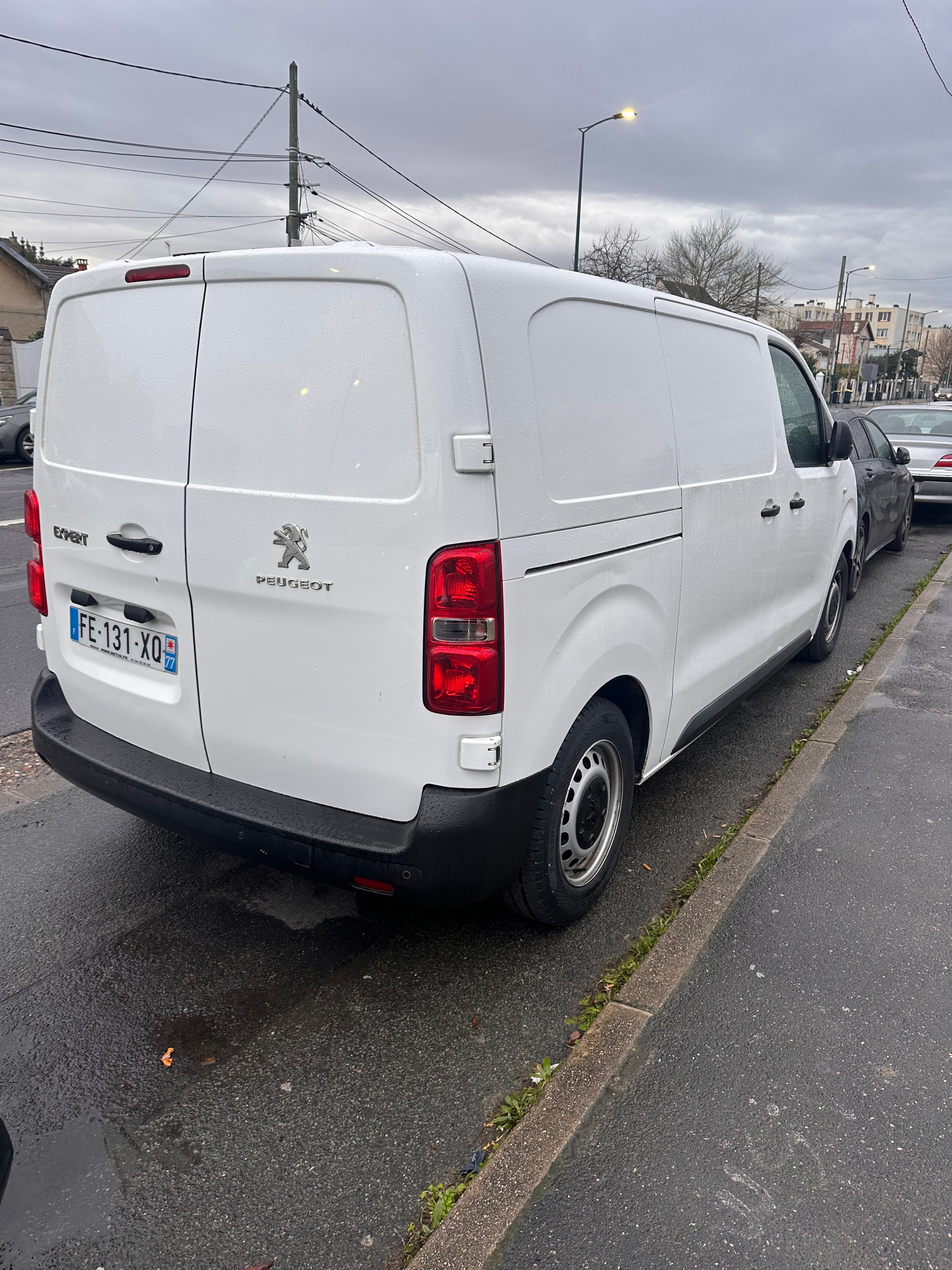 Peugeot Expert avec GPS