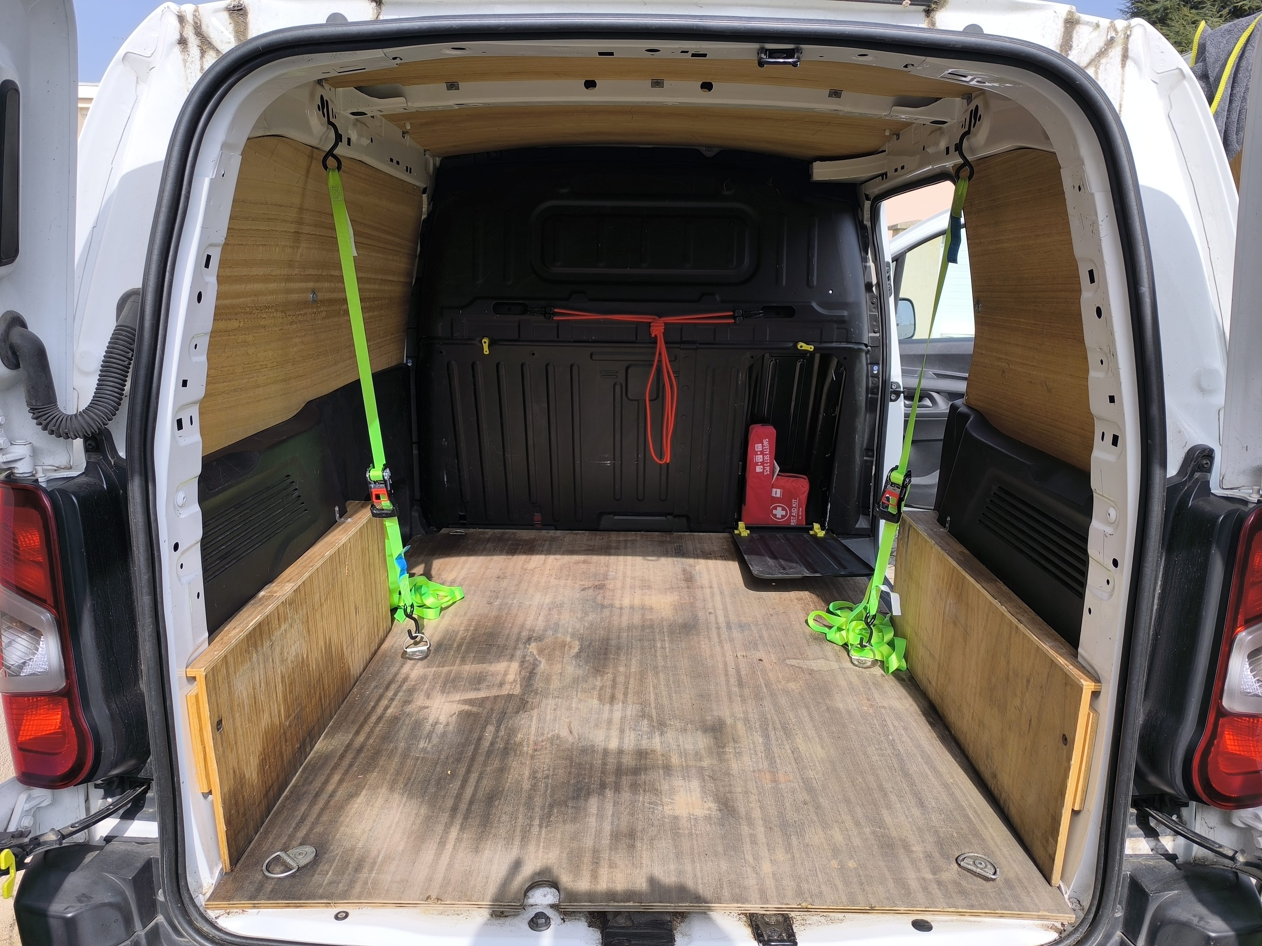 Citroen Berlingo  utilitaire Déménagement & Ikea – transport- bricolage avec Audio Bluetooth