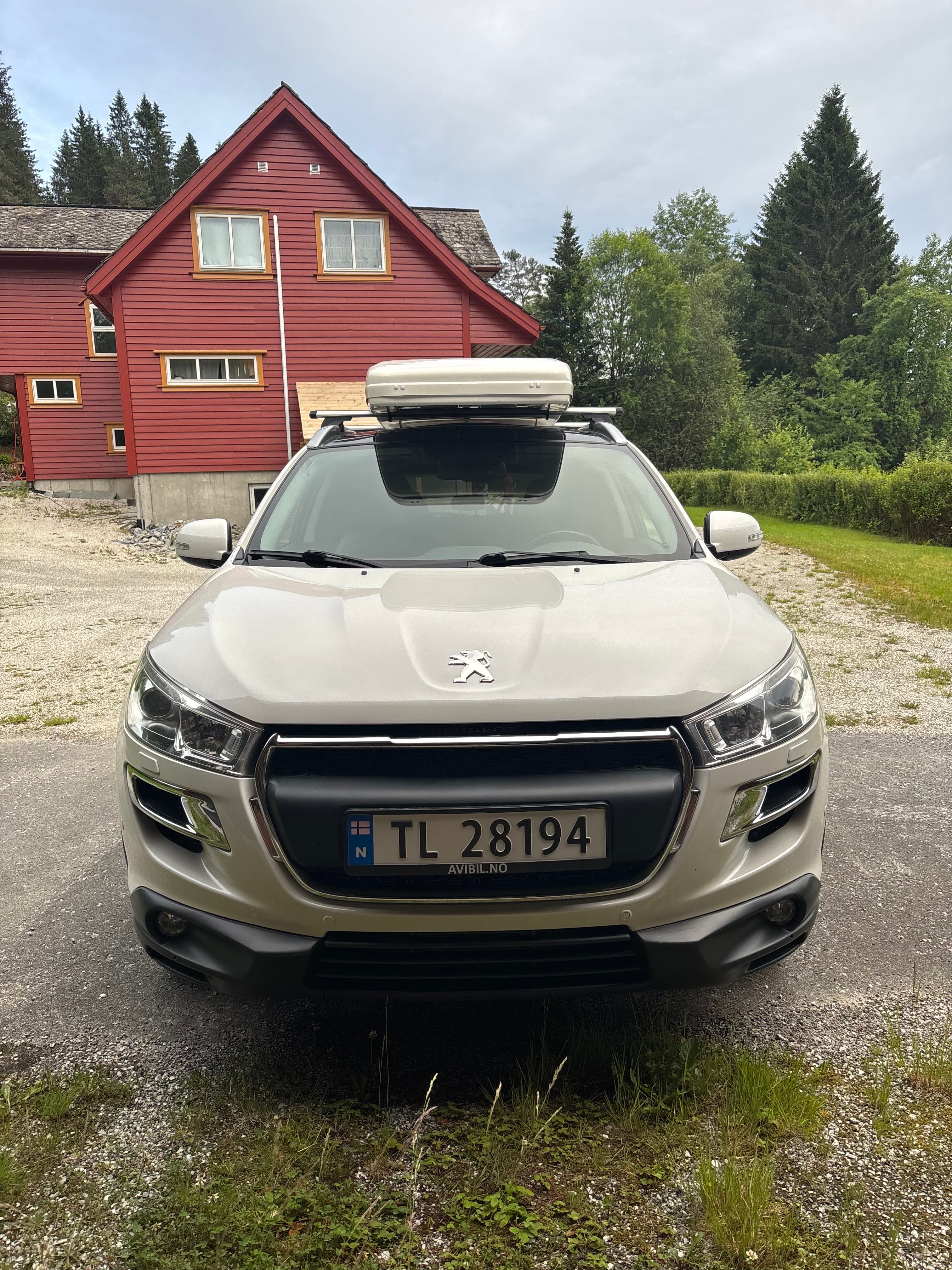 Peugeot 4008 med Babysete