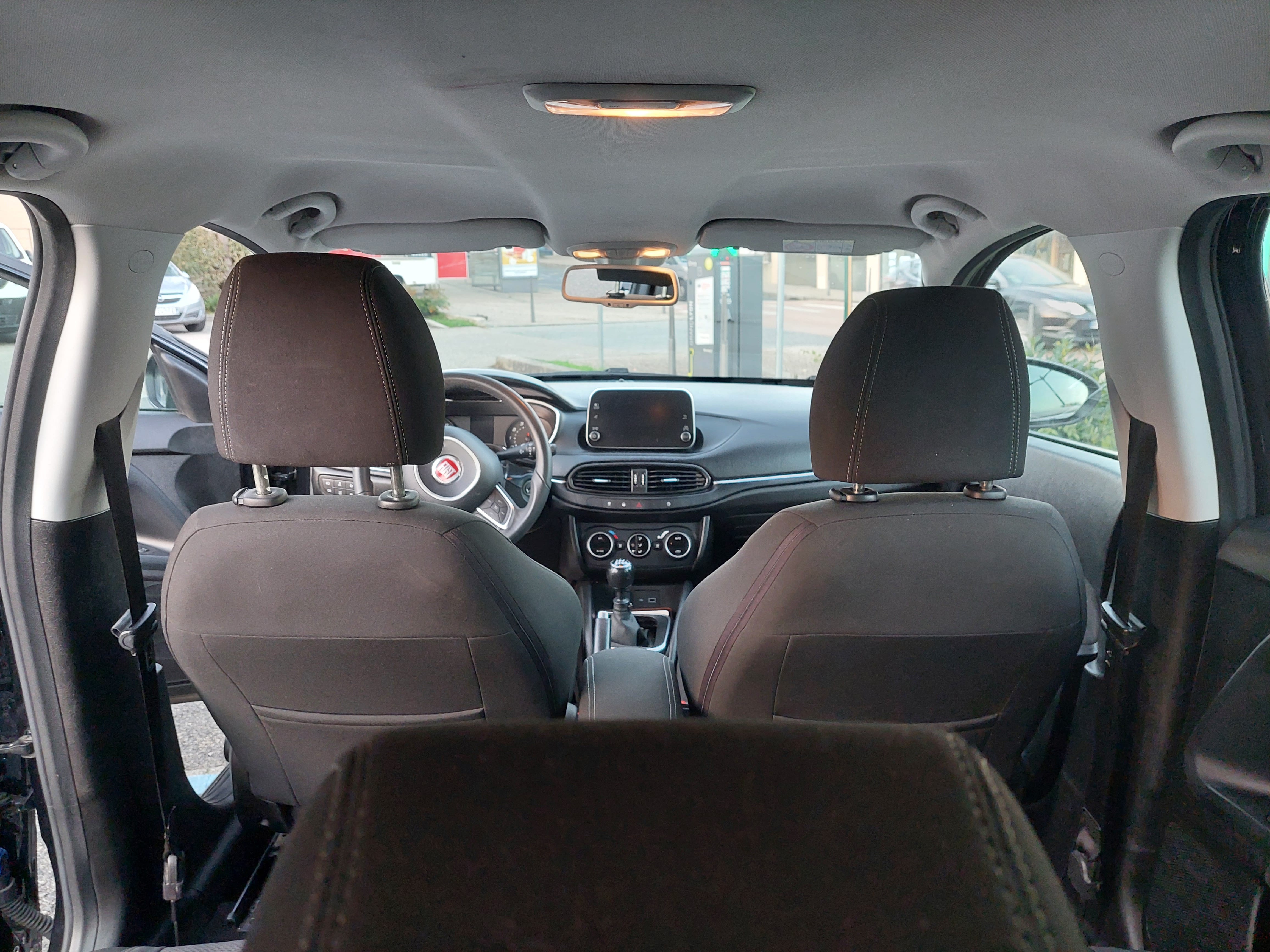 Fiat Tipo 1.4 95 ch avec Pneus neige