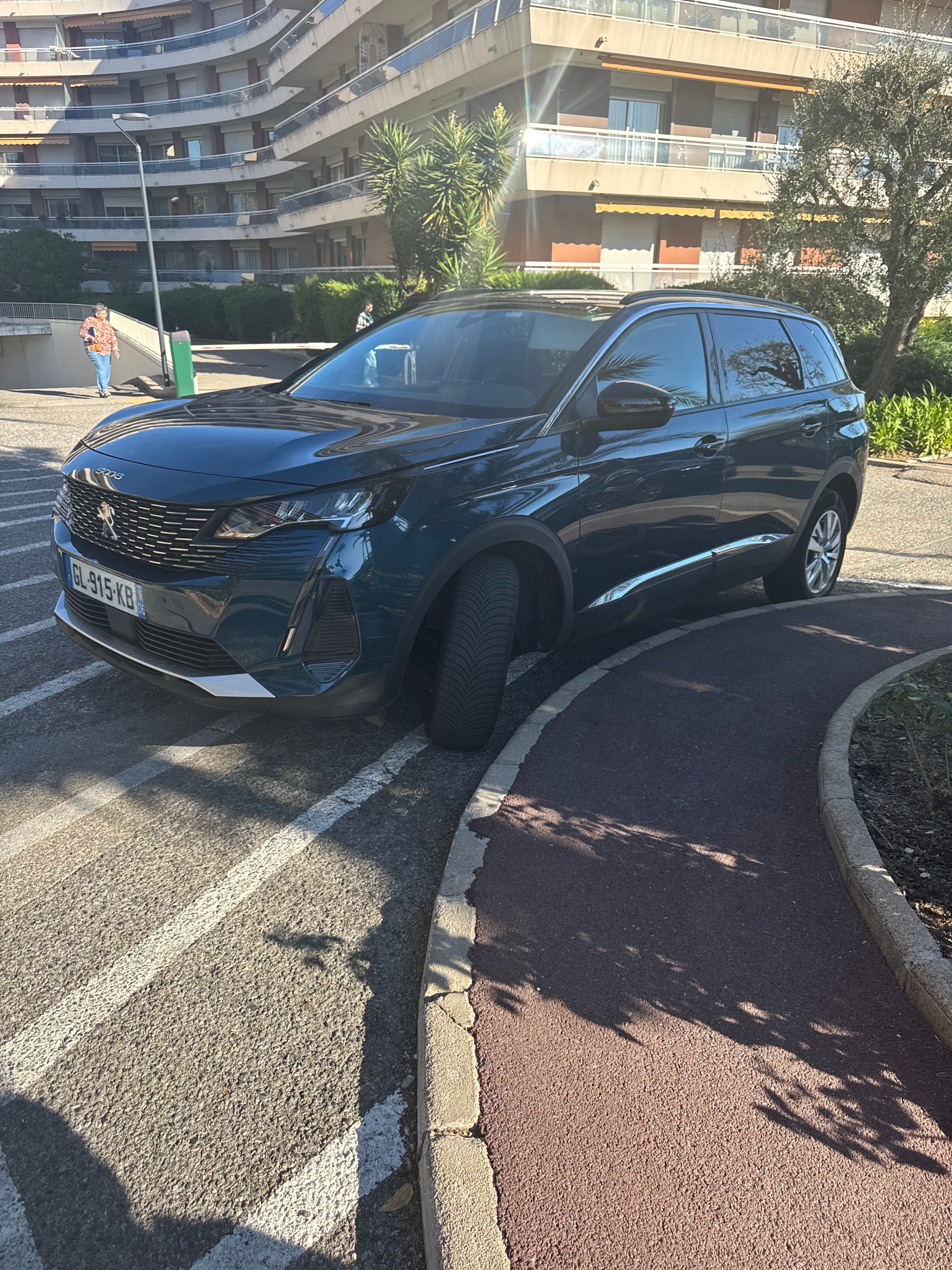 Peugeot 5008, 2022, Essence 95, Automático, 7 plazas