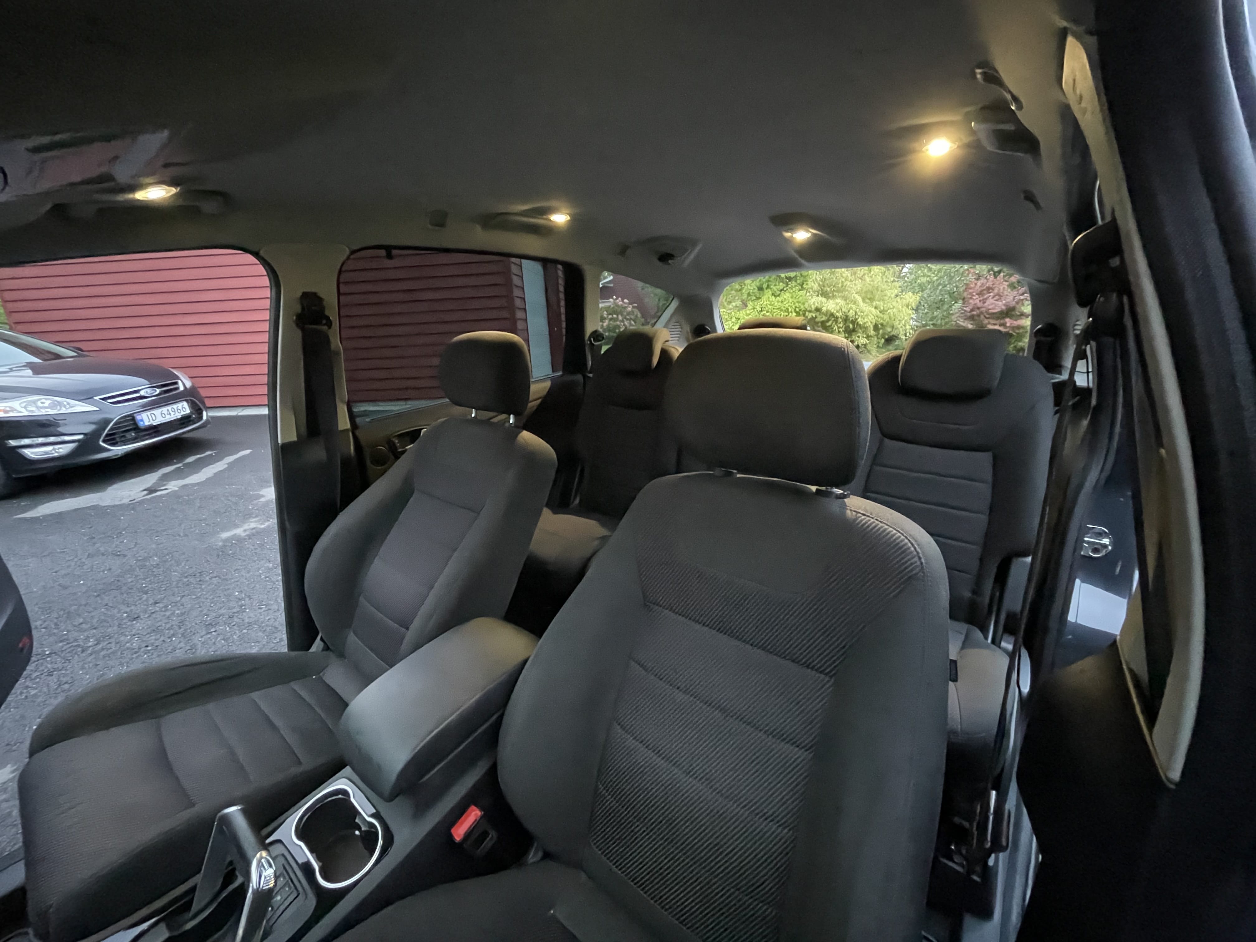 Ford S-Max med Babysete