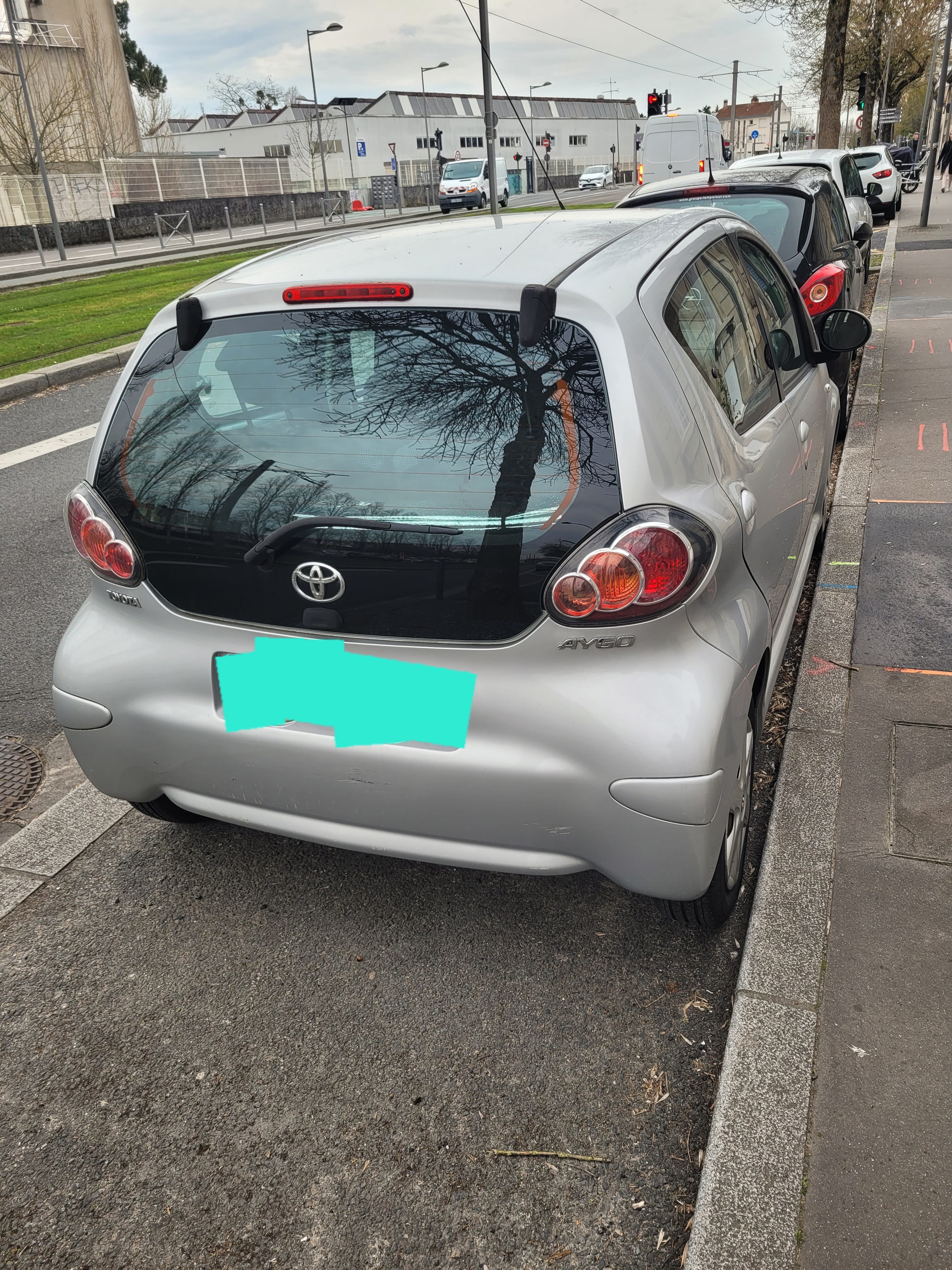 Toyota Aygo, 2011, Essence 95