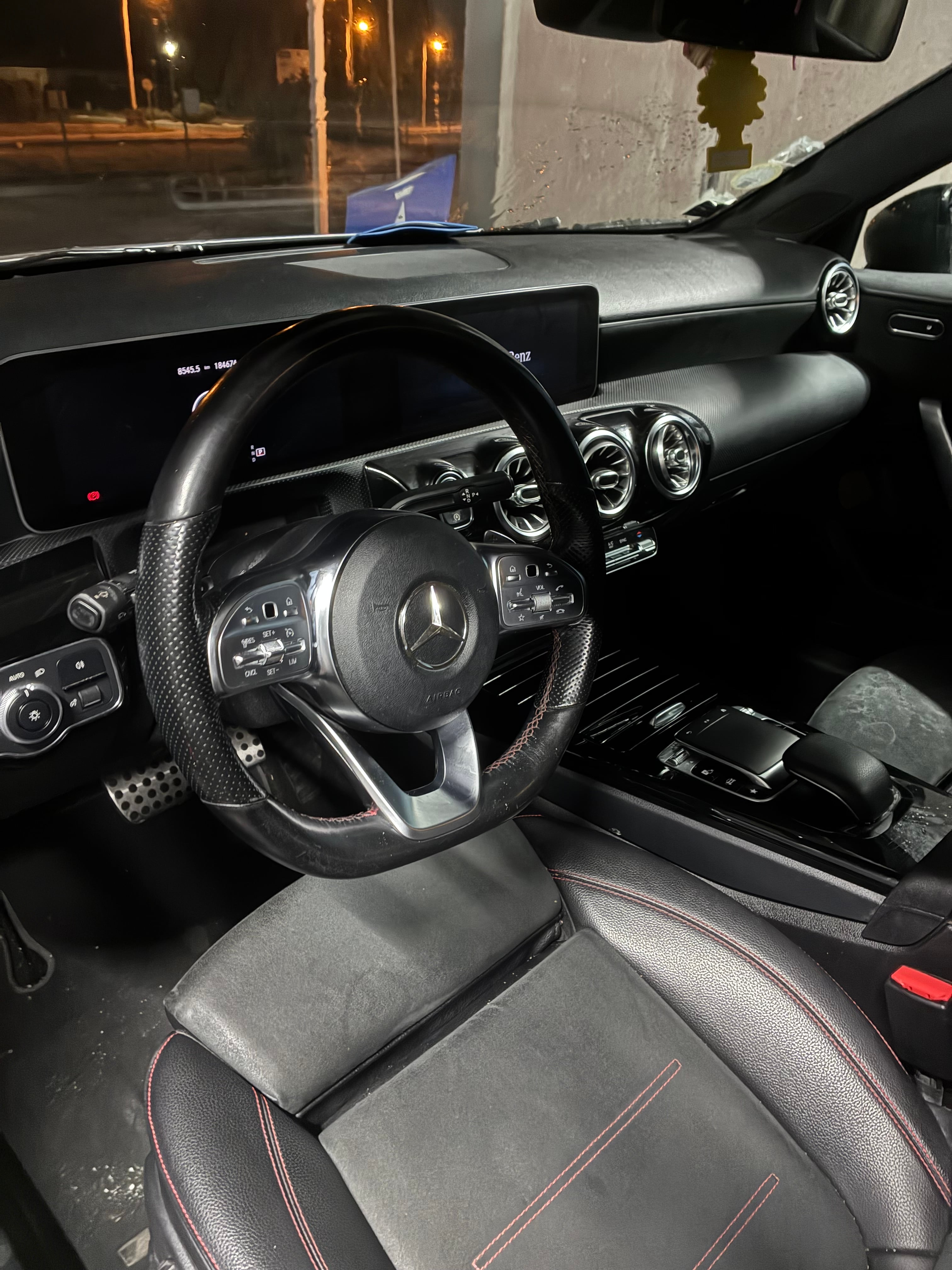 Mercedes-Benz Classe A 180 avec GPS