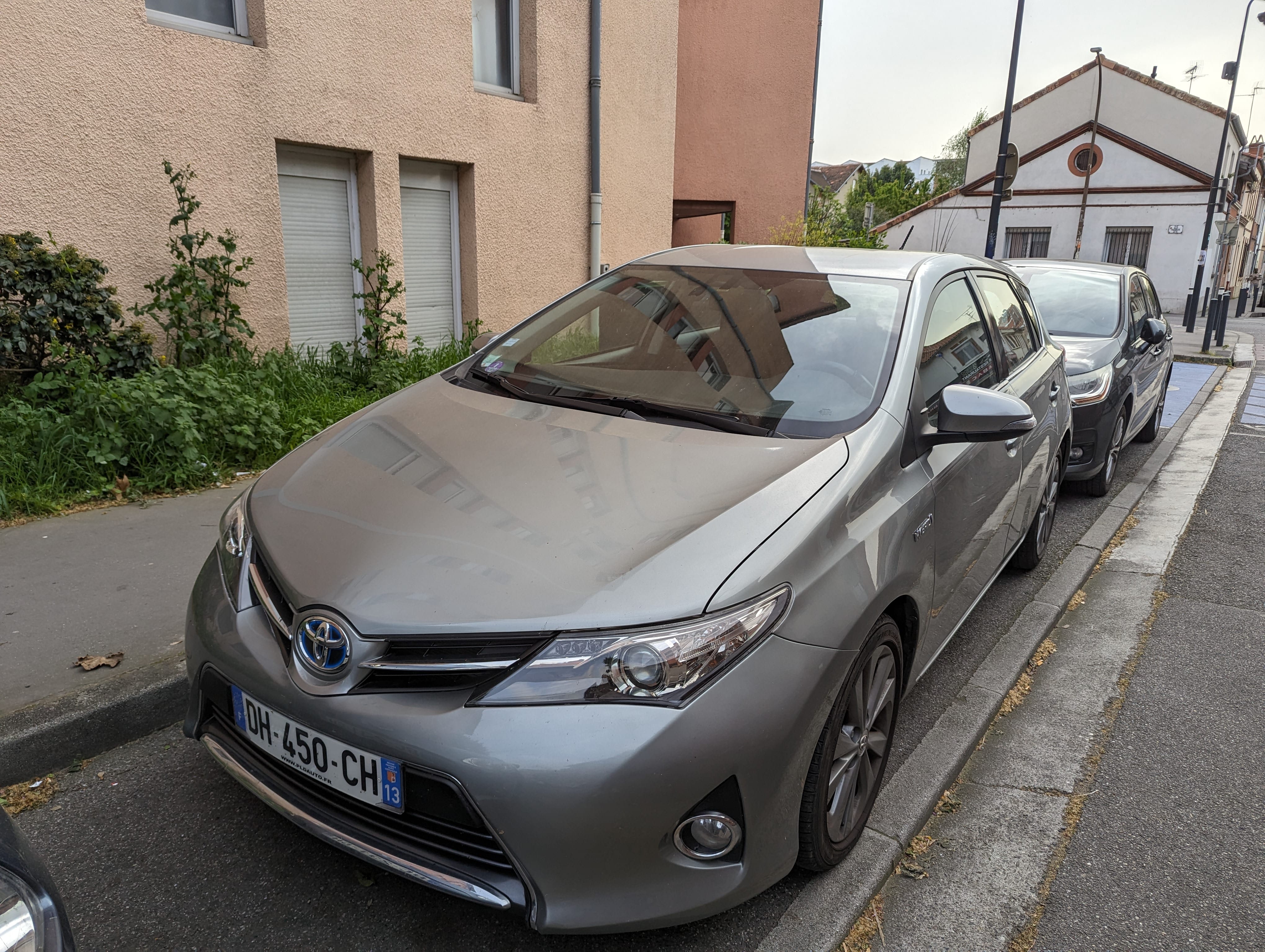 Toyota Auris Hybride, boîte automatique, 2014, Essence 95 / Électrique (hybride), automatique