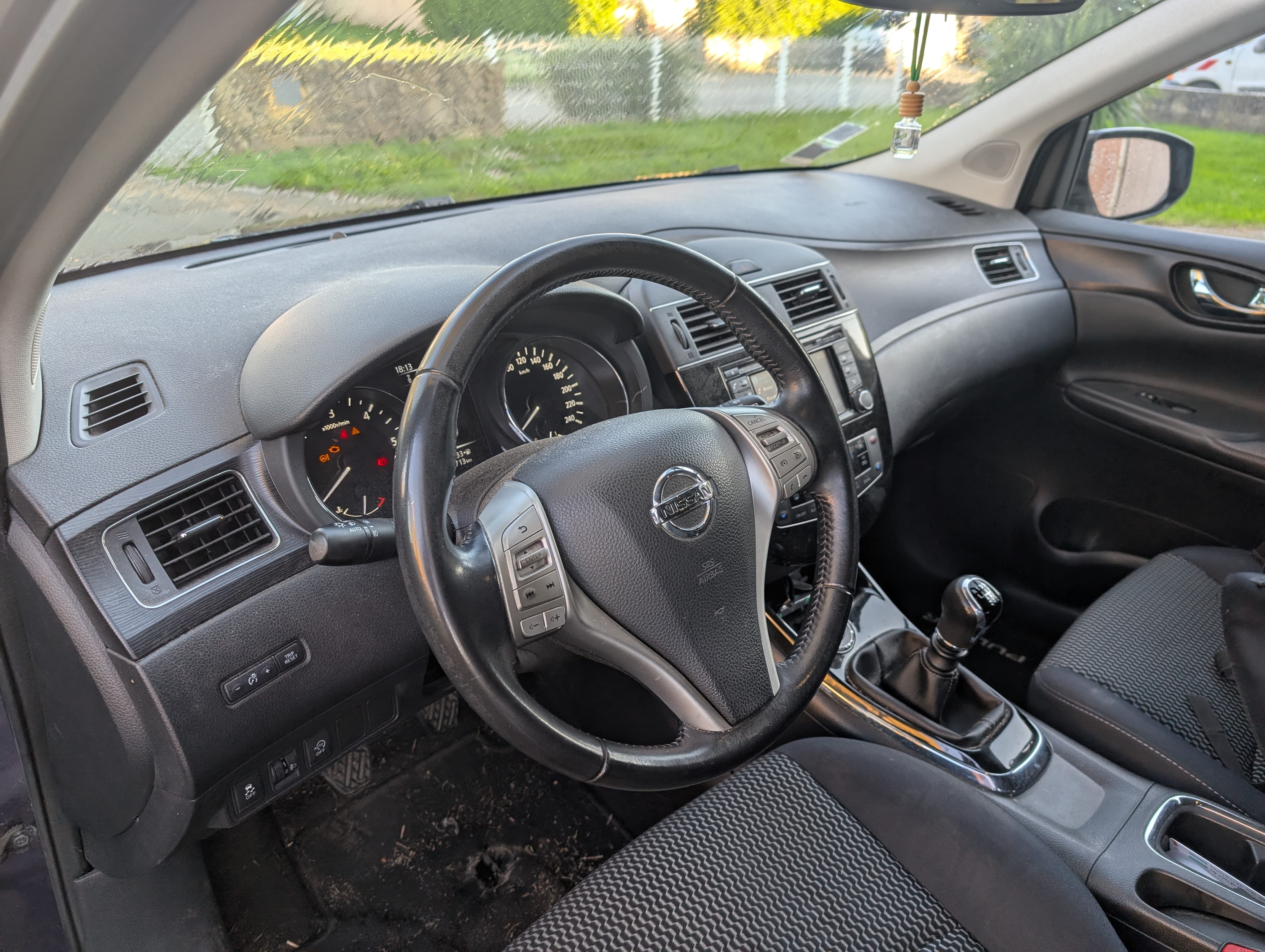 Nissan Pulsar avec Régulateur de vitesse