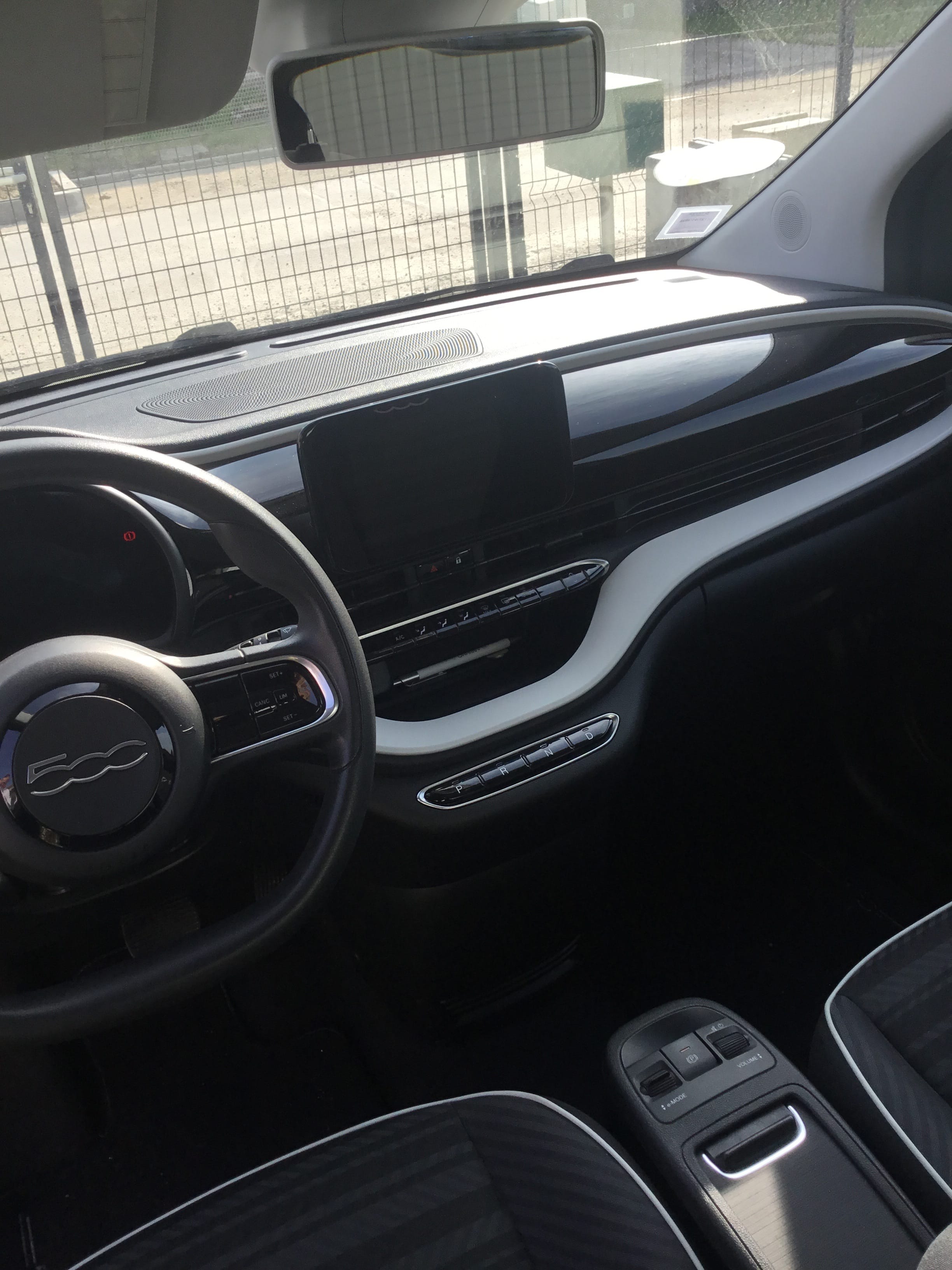 Fiat 500e avec Apple CarPlay