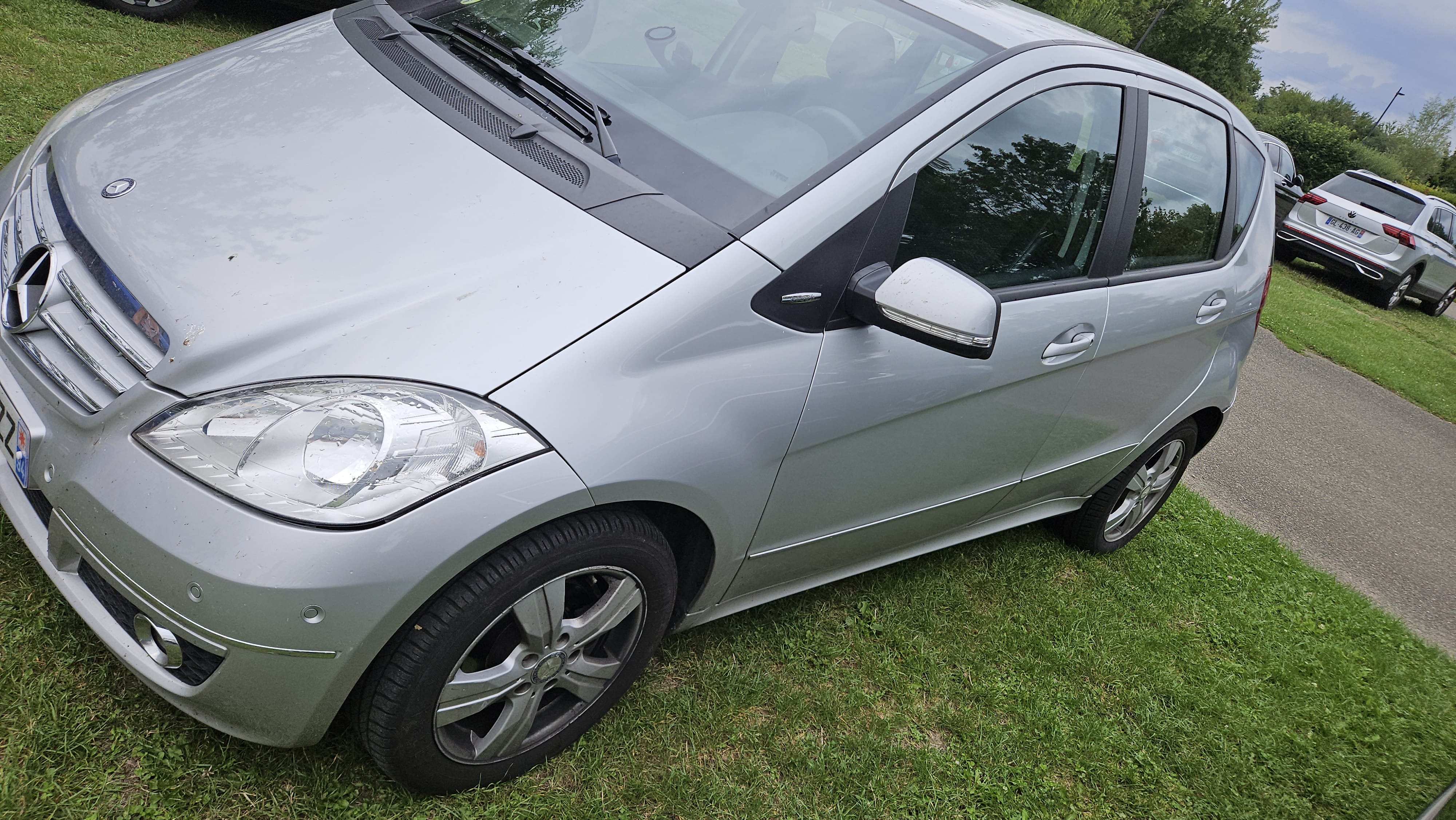 Mercedes-Benz Classe A 180 avec Audio Bluetooth