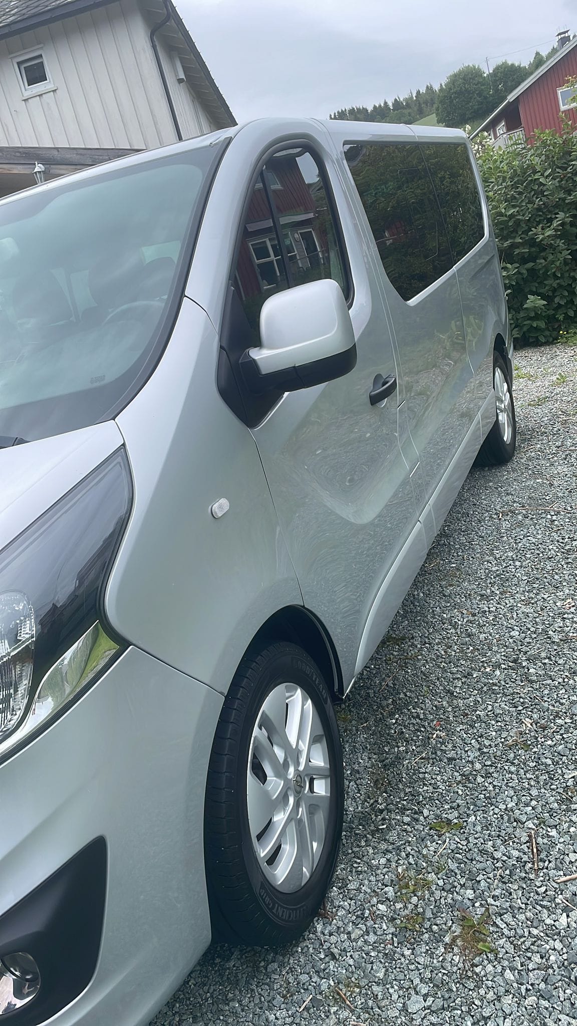 Opel Vivaro Minibuss