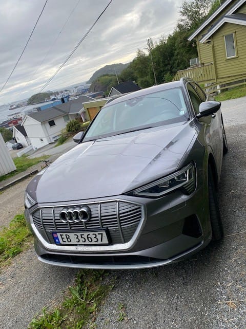 Audi e-tron med Bluetooth audio