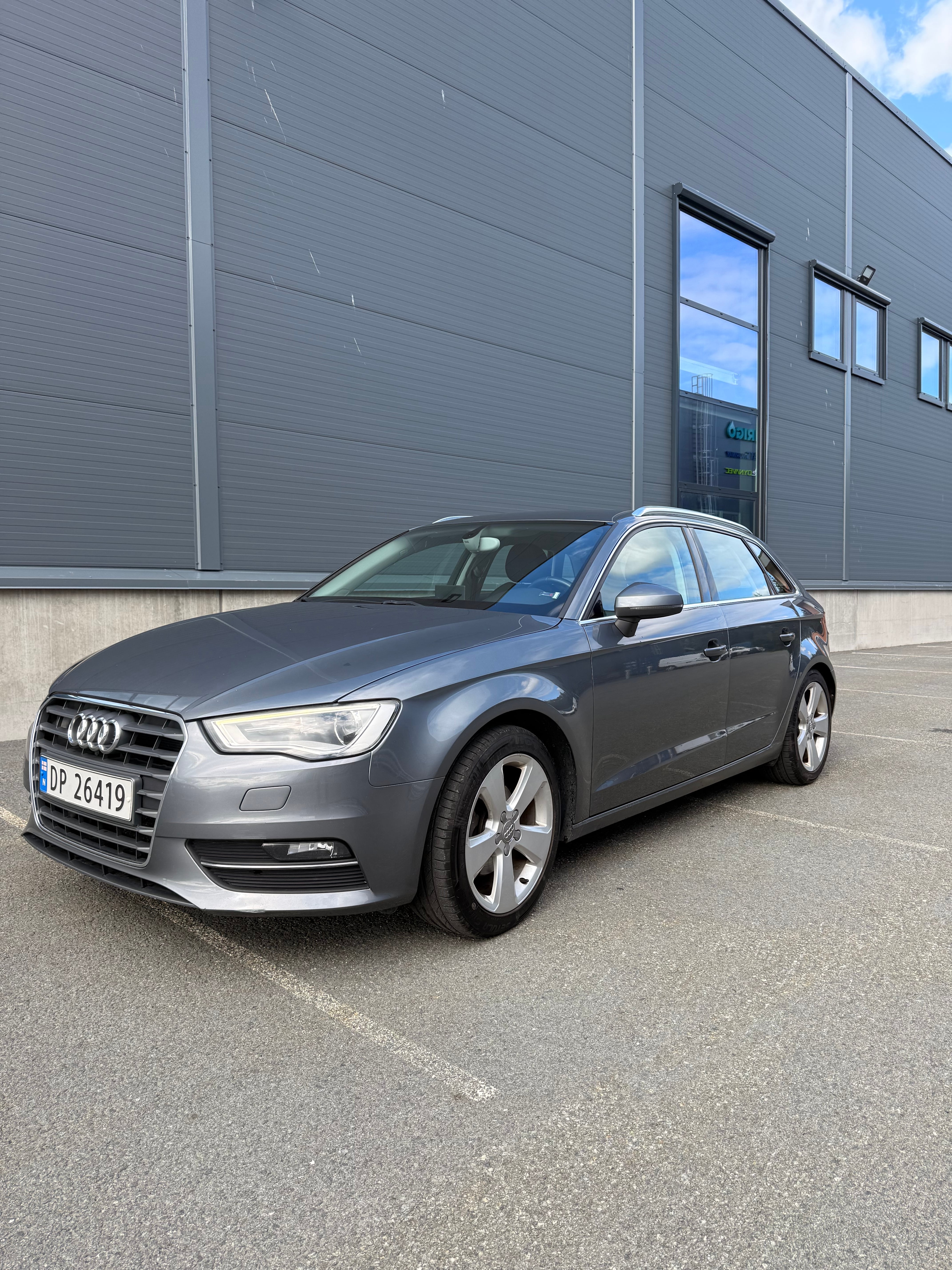 Audi A3 1.4 TFSI med Bluetooth audio