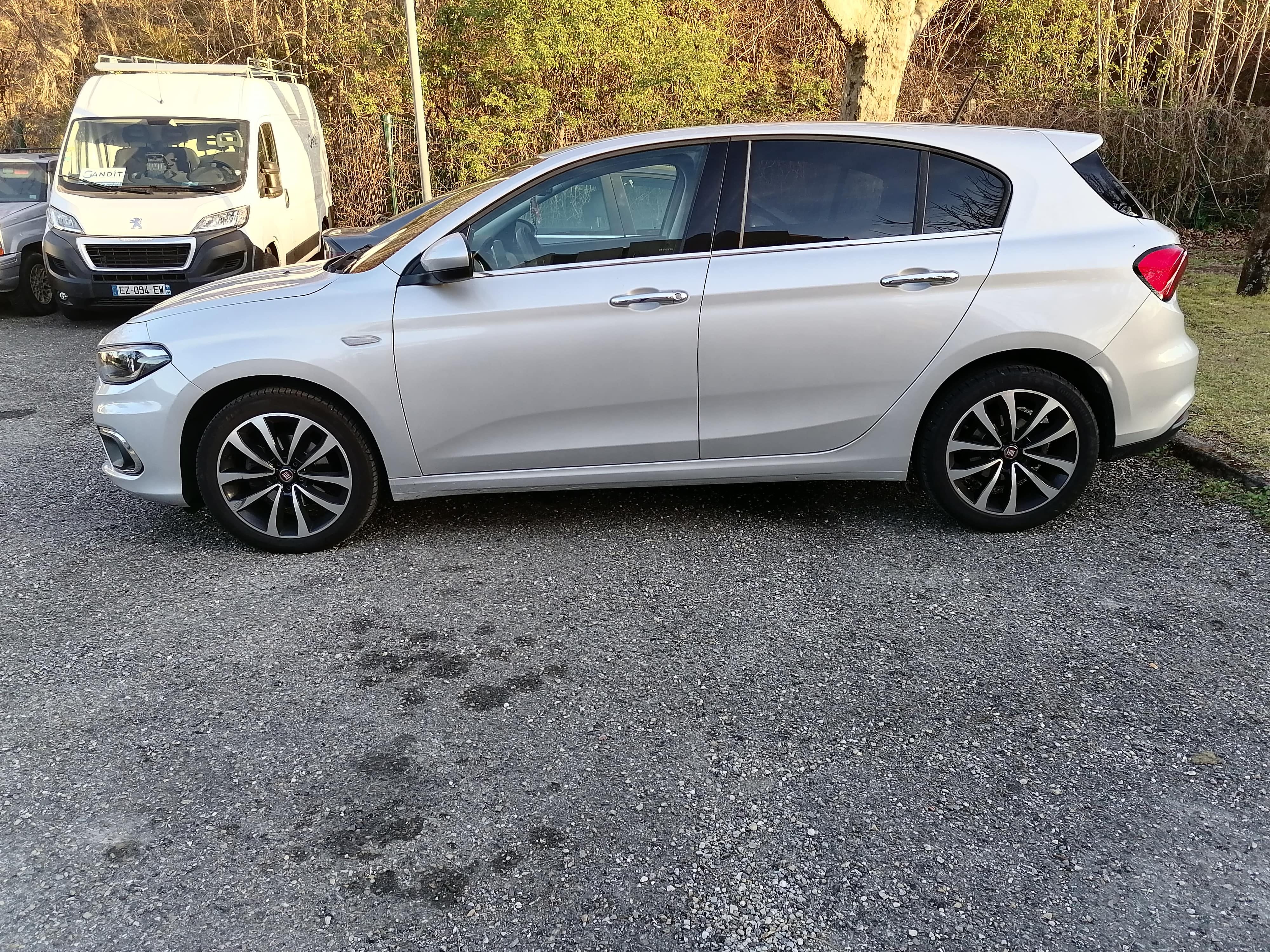 Fiat Tipo Lounge 120ch (2017) avec Climatisation