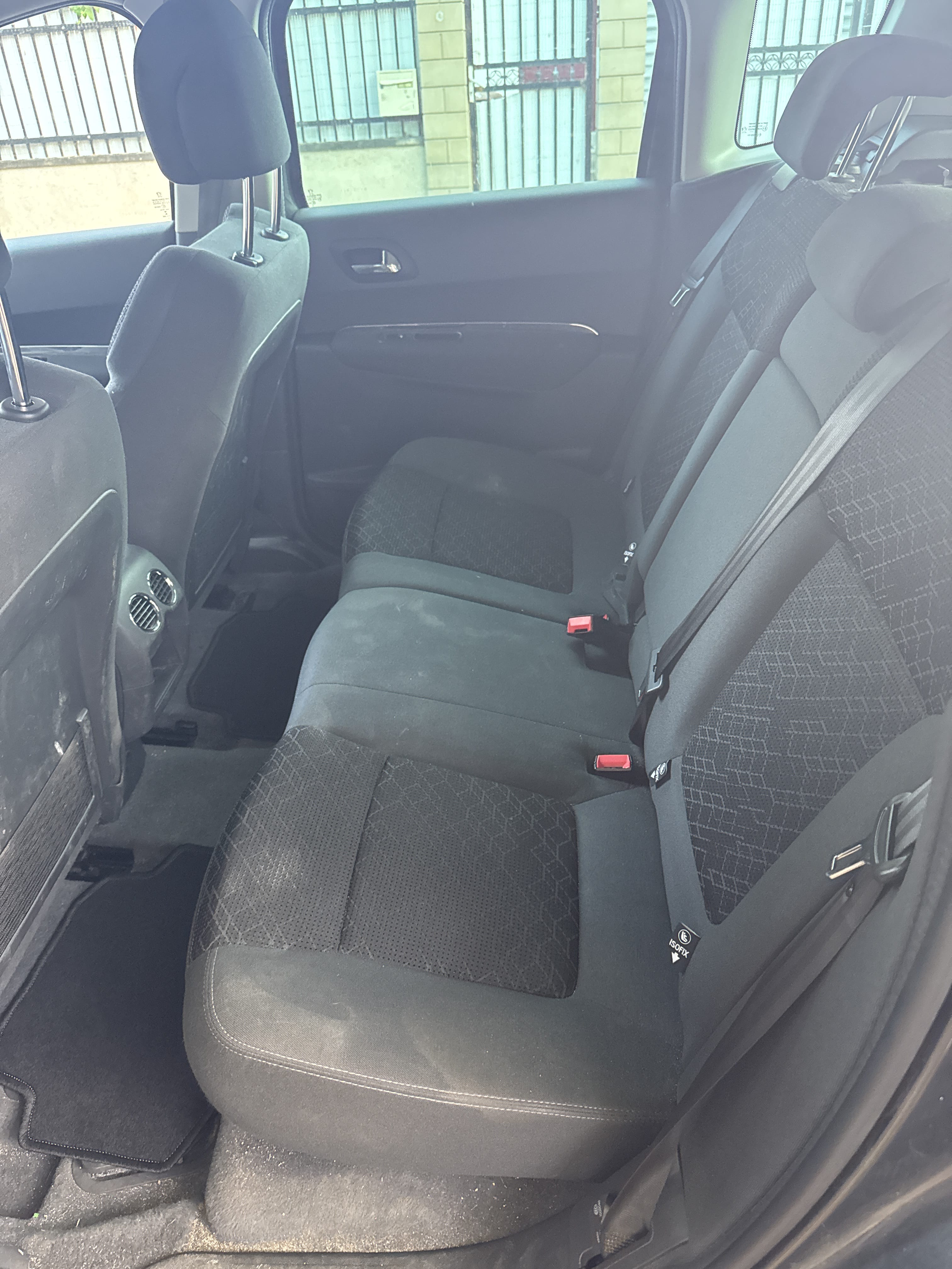 Peugeot 3008 avec Siège bébé