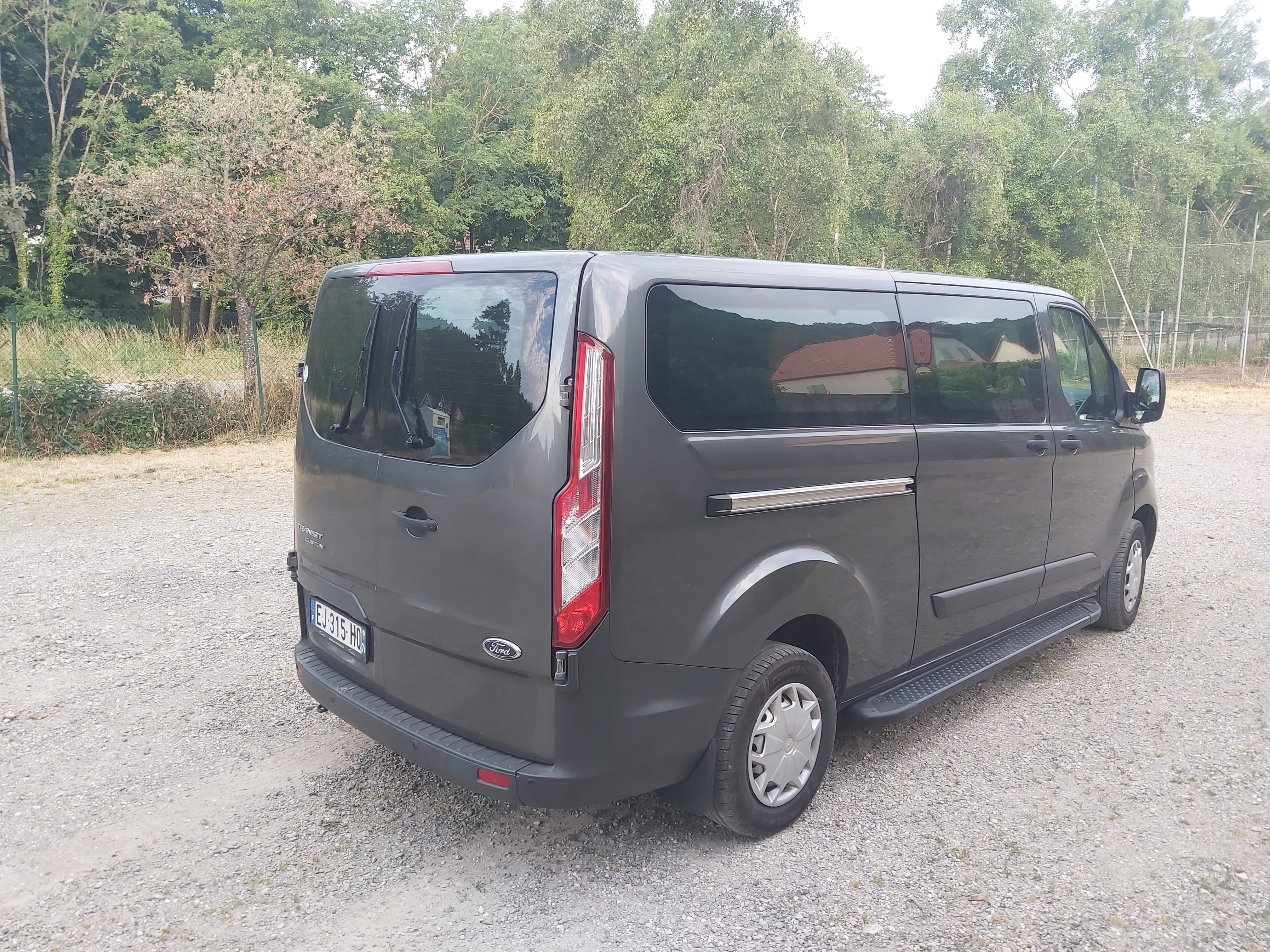 Ford Transit Custom Kombi 2.0 tdci avec Pneus neige