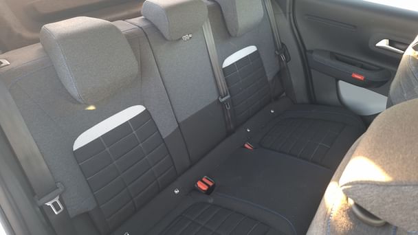 Citroen C3 Business 100CV Gasolina - 5 puertas - 7561NGN con Audio Bluetooth